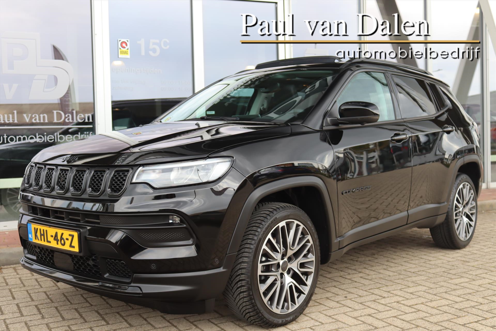 Jeep Compass 1.5 e-HYBRID AUTOMAAT LIMITED Panodak | Navi | 360 Camera | Keyless | Clima | Adapt.Cruise | Electr.Klep | Carplay/Android | 18 Inch Lm | 2024 - voorkant