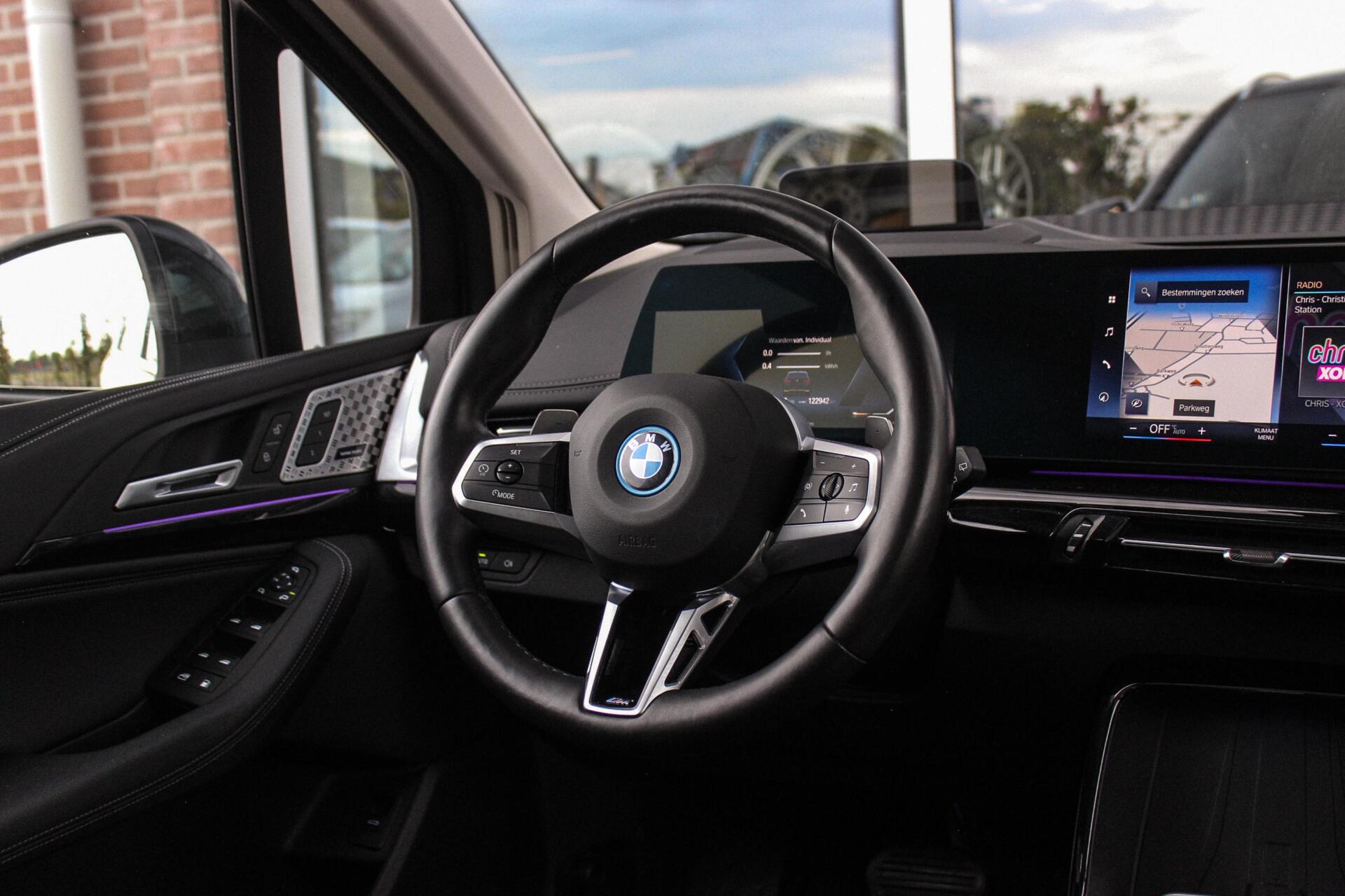 Foto van BMW 230e xDrive Active Tourer