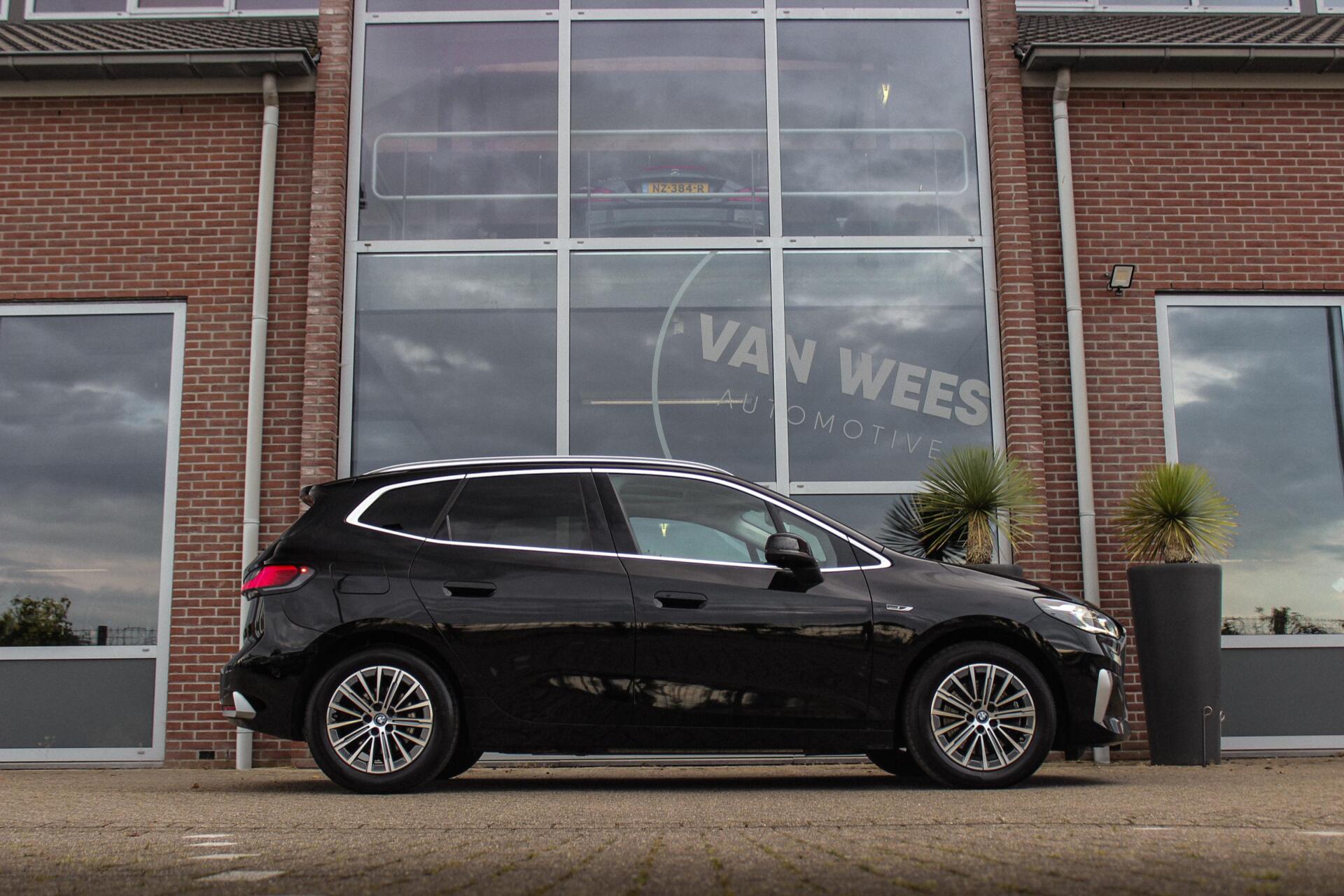 Foto van BMW 230e xDrive Active Tourer