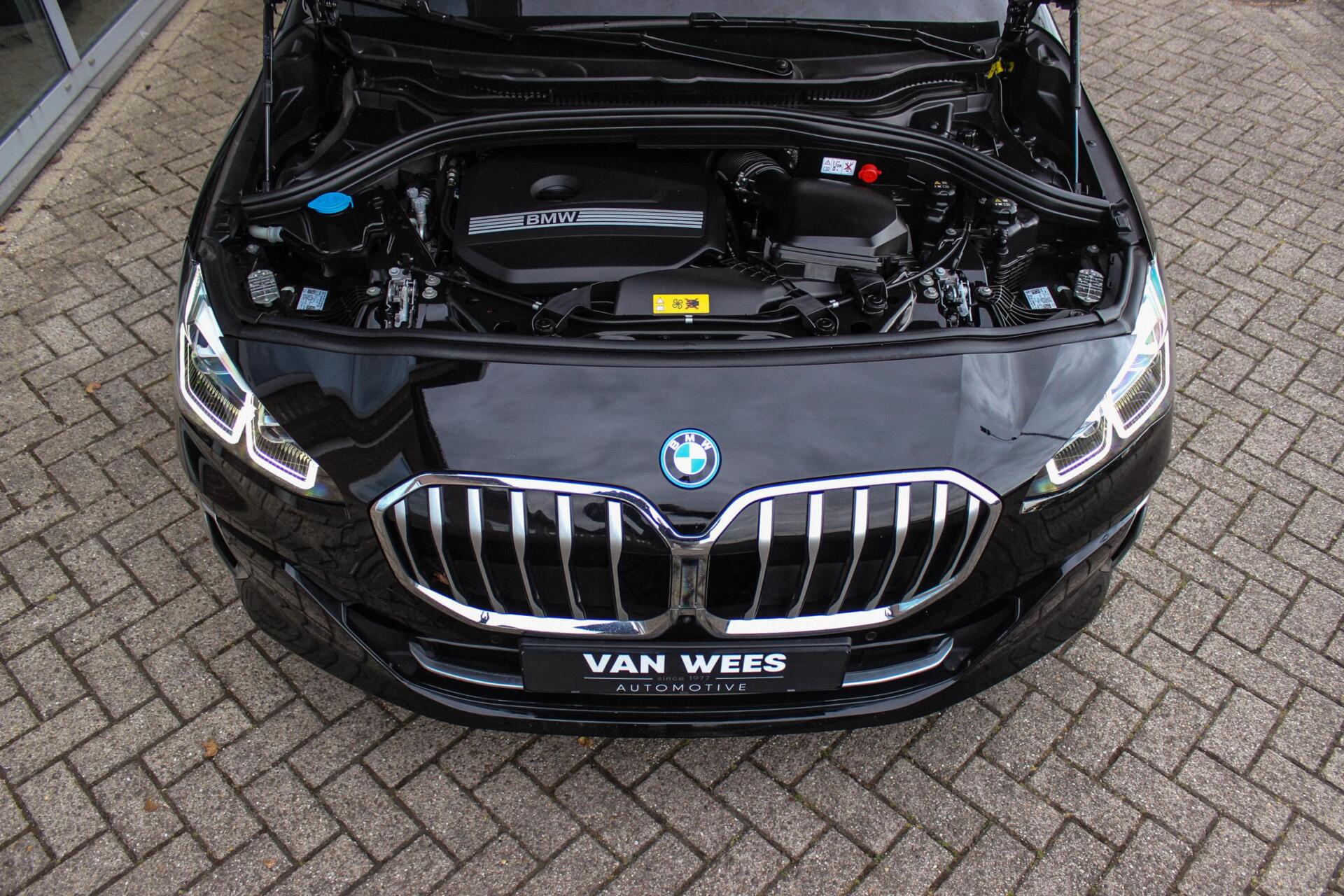 Foto van BMW 230e xDrive Active Tourer