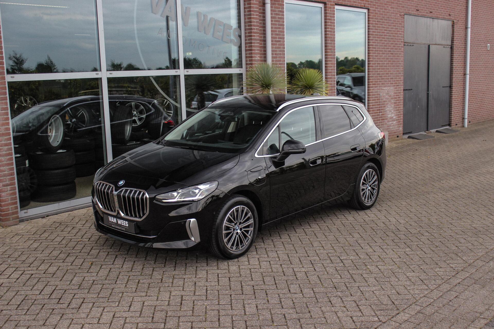 Foto van BMW 230e xDrive Active Tourer