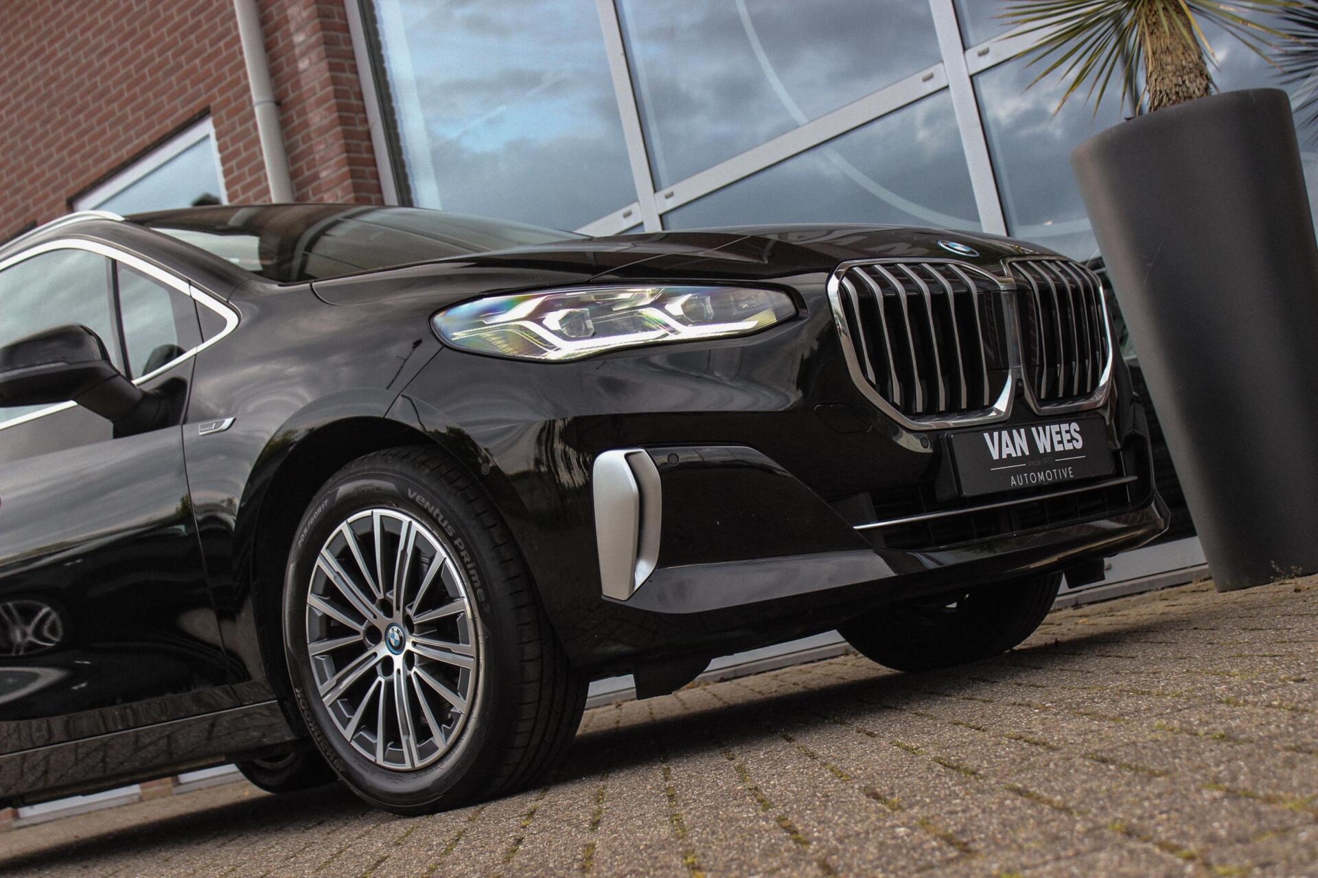 Foto van BMW 230e xDrive Active Tourer
