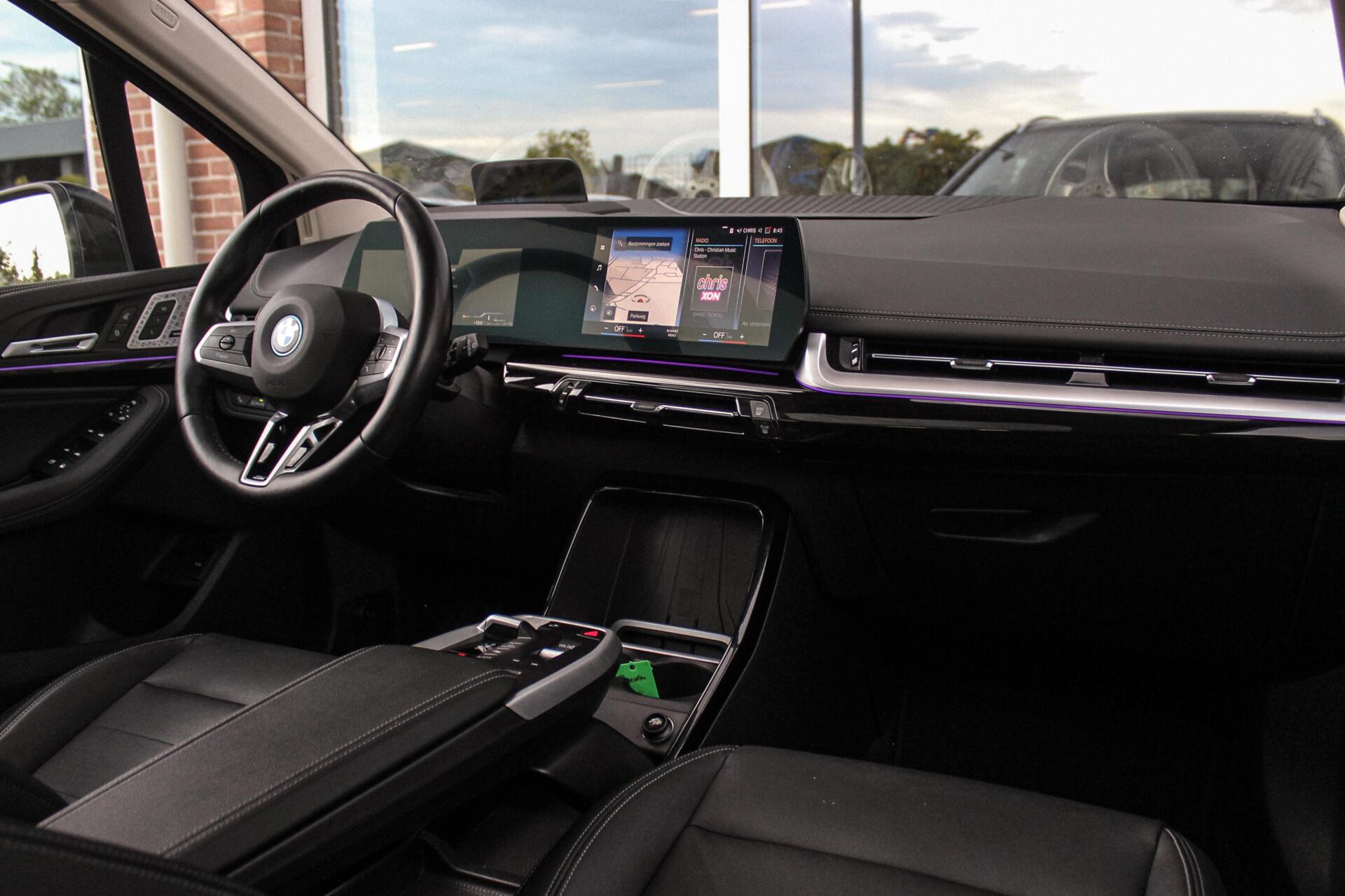 Foto van BMW 230e xDrive Active Tourer