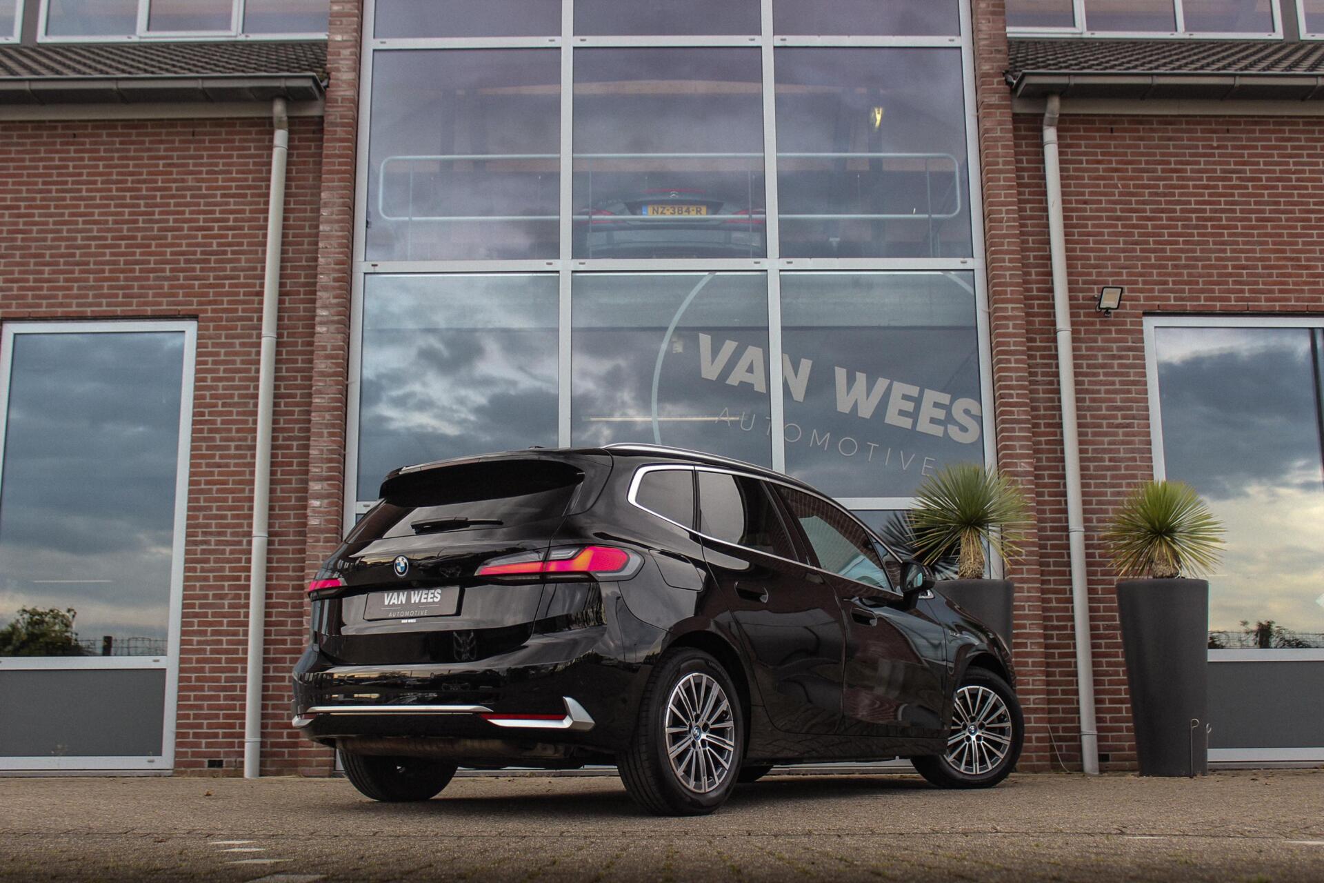 Foto van BMW 230e xDrive Active Tourer