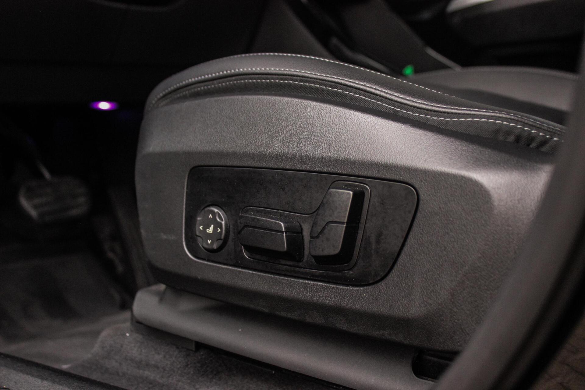 Foto van BMW 230e xDrive Active Tourer