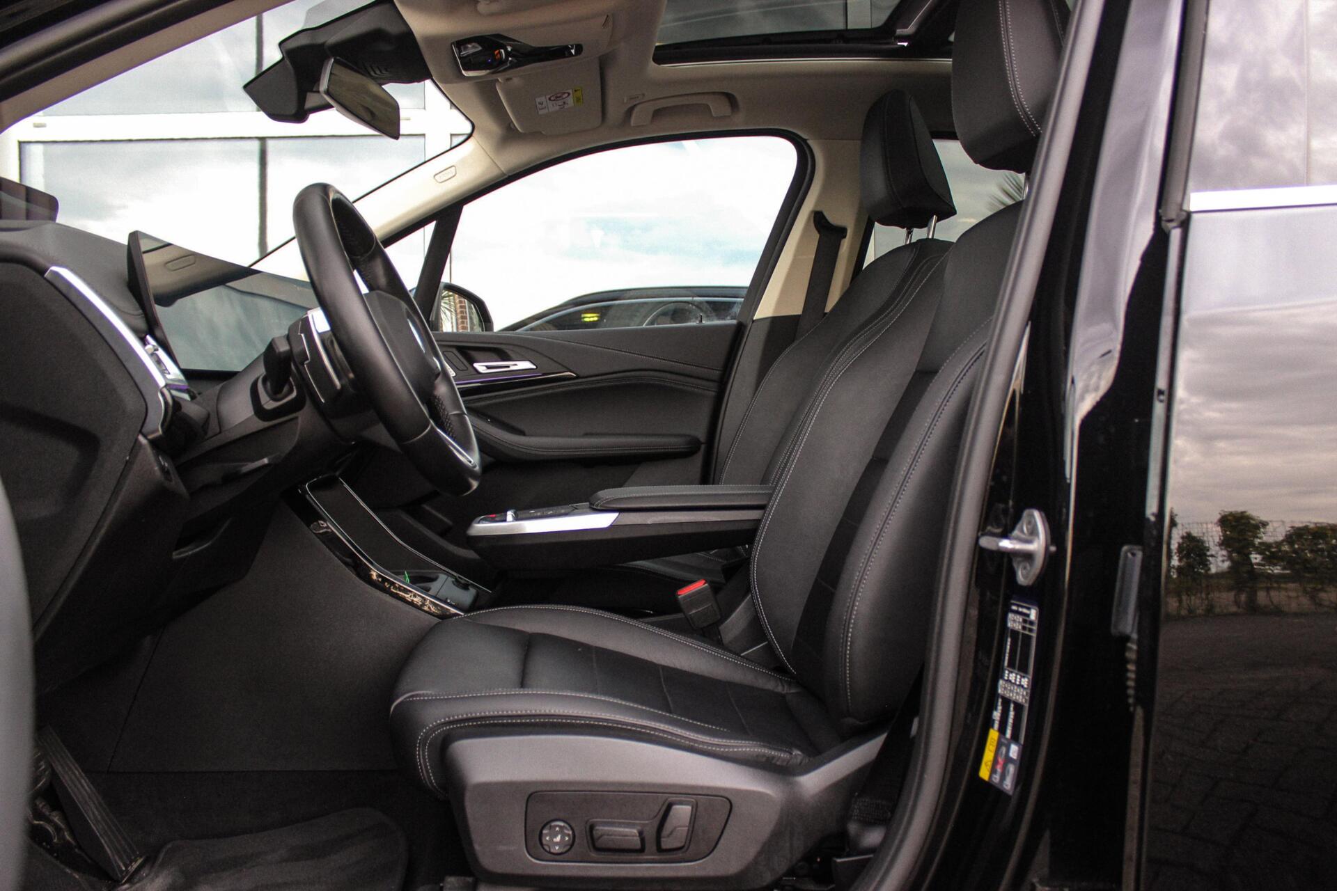 Foto van BMW 230e xDrive Active Tourer
