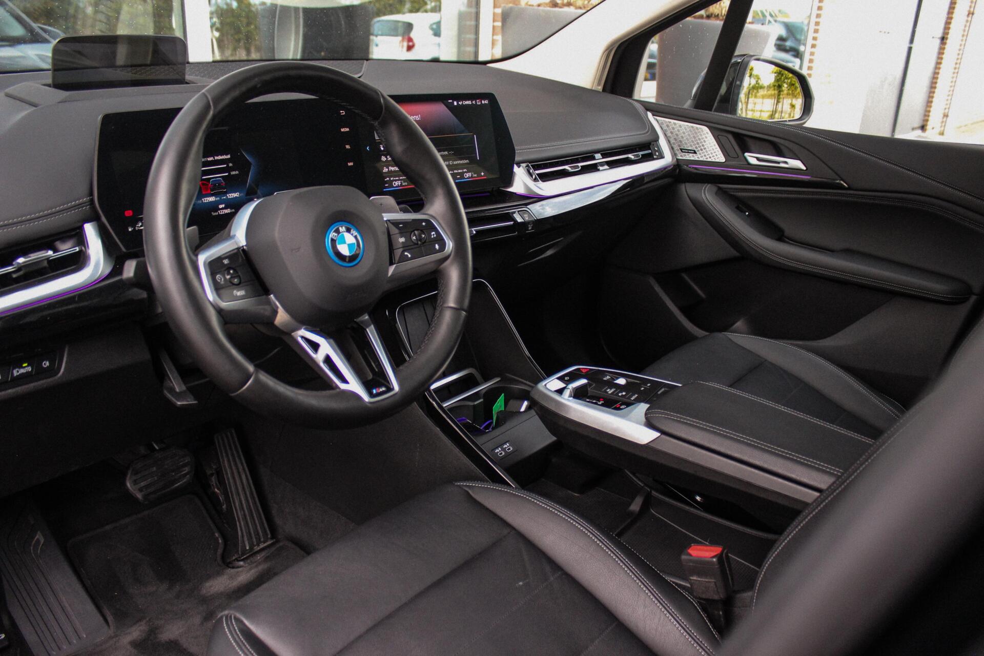 Foto van BMW 230e xDrive Active Tourer