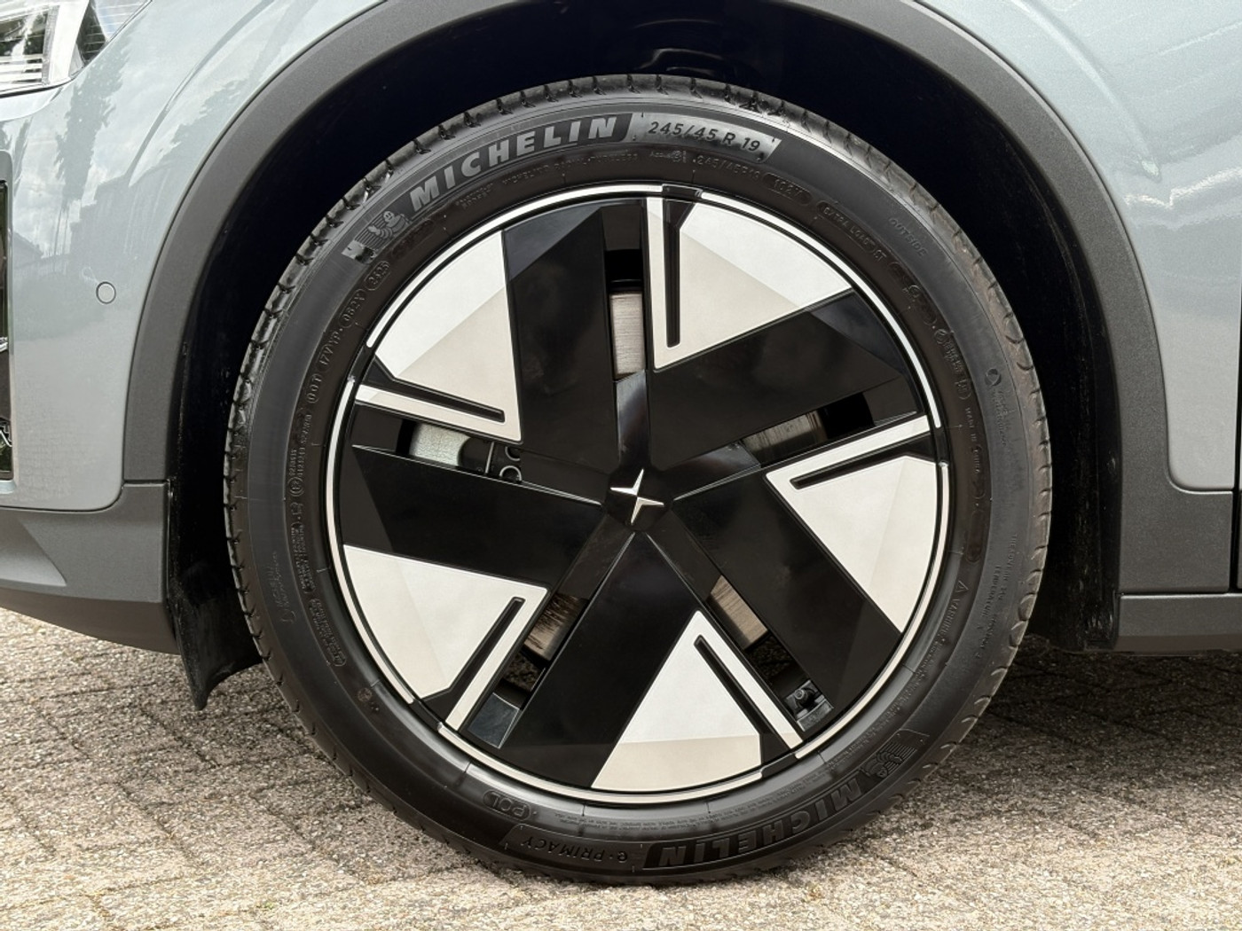 Foto van Polestar Polestar 2