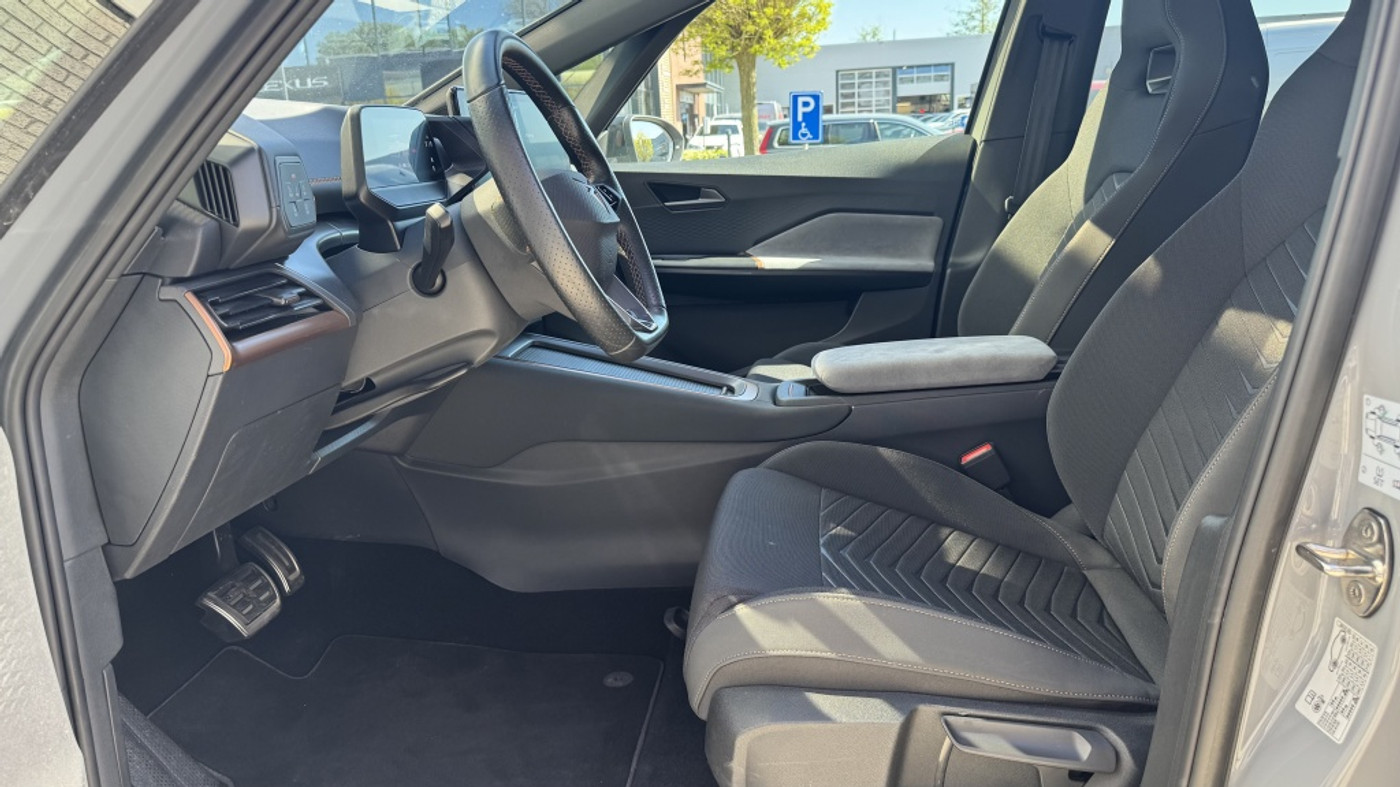 Foto van Cupra Born 150 KW 58/62 KWH