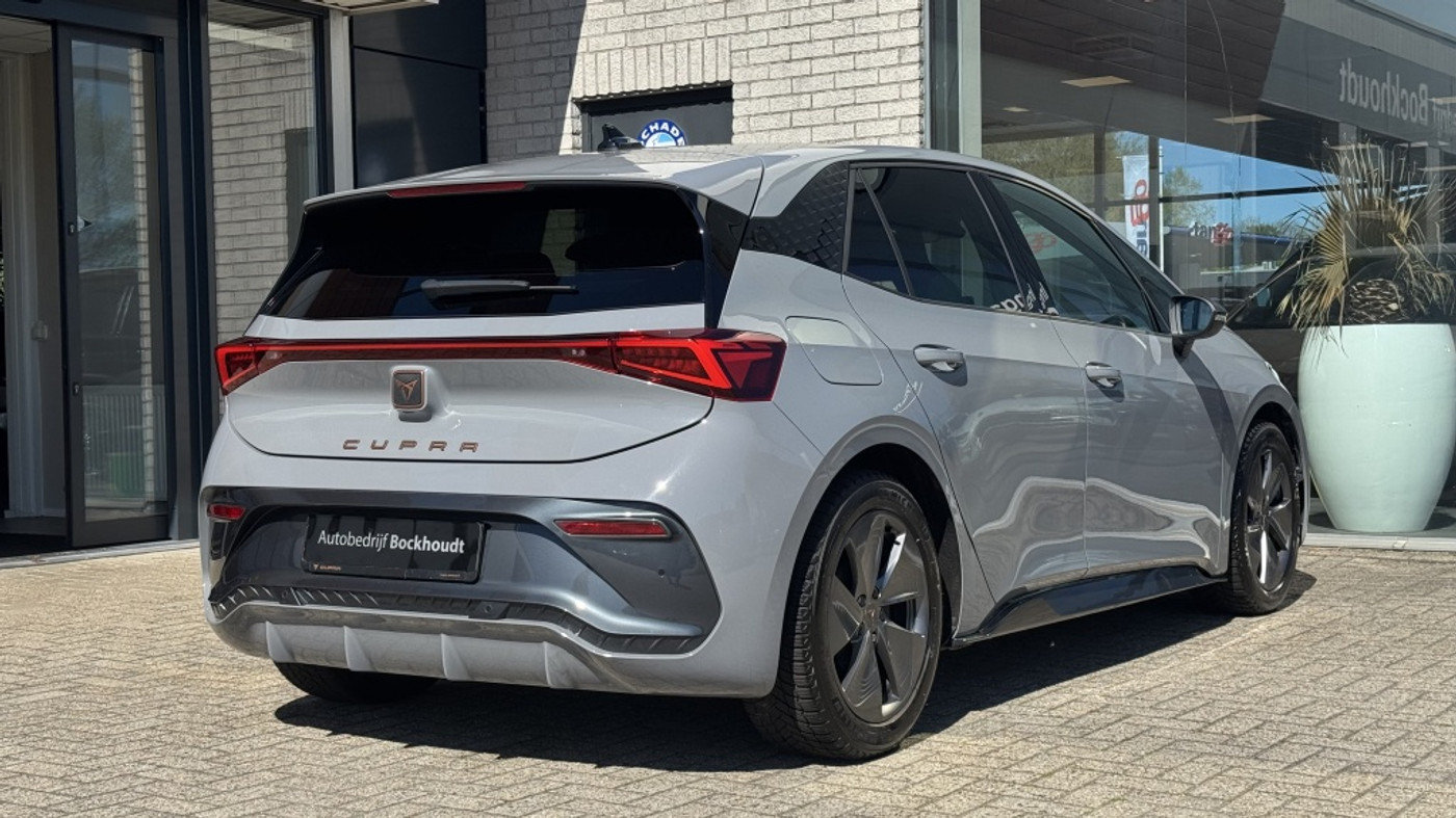 Foto van Cupra Born 150 KW 58/62 KWH