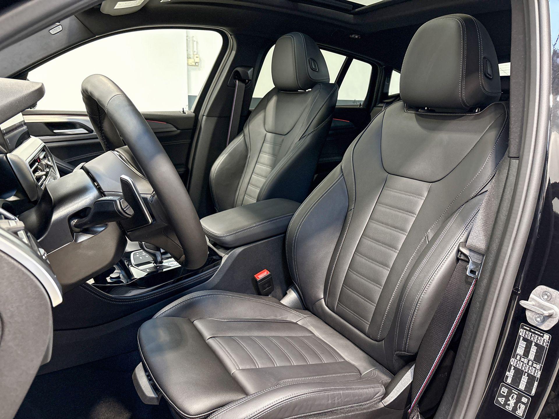 Foto van BMW X4 Xdrive30i