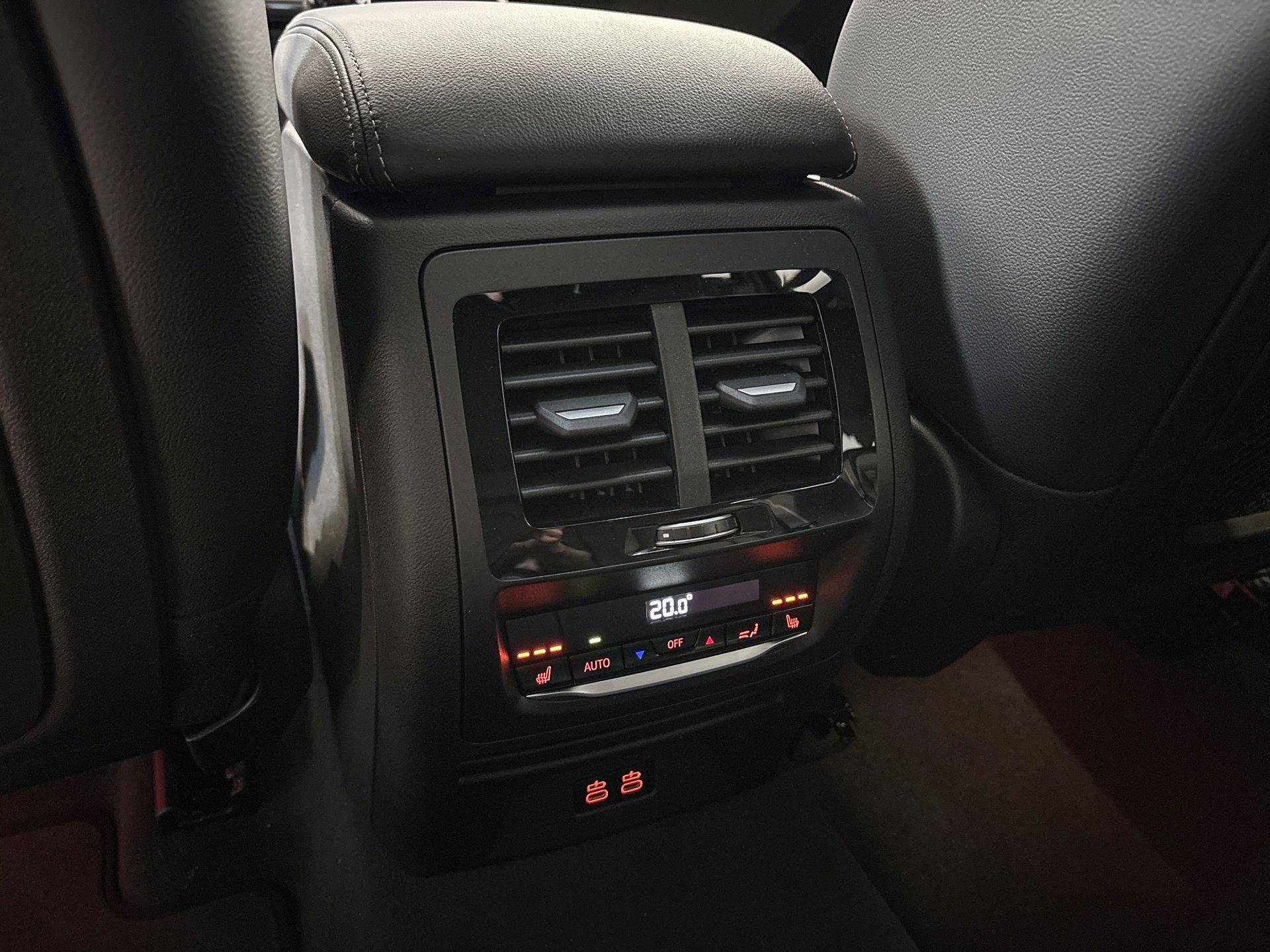 Foto van BMW X4 Xdrive30i
