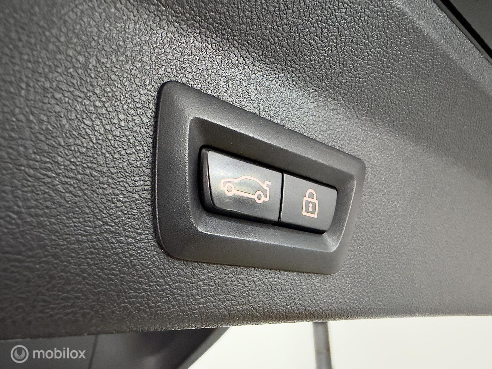 Foto van BMW X3 Xdrive30e