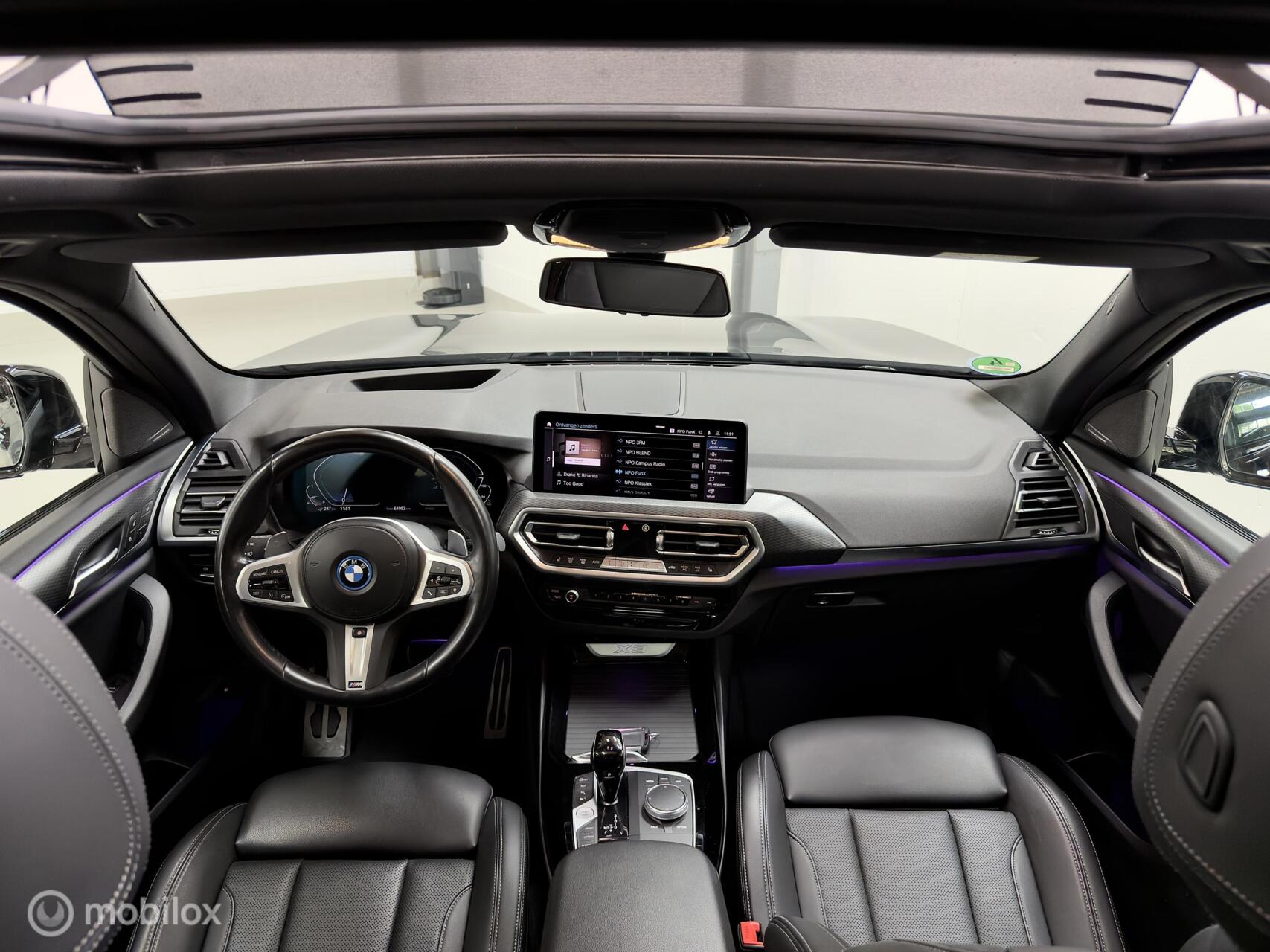 Foto van BMW X3 Xdrive30e