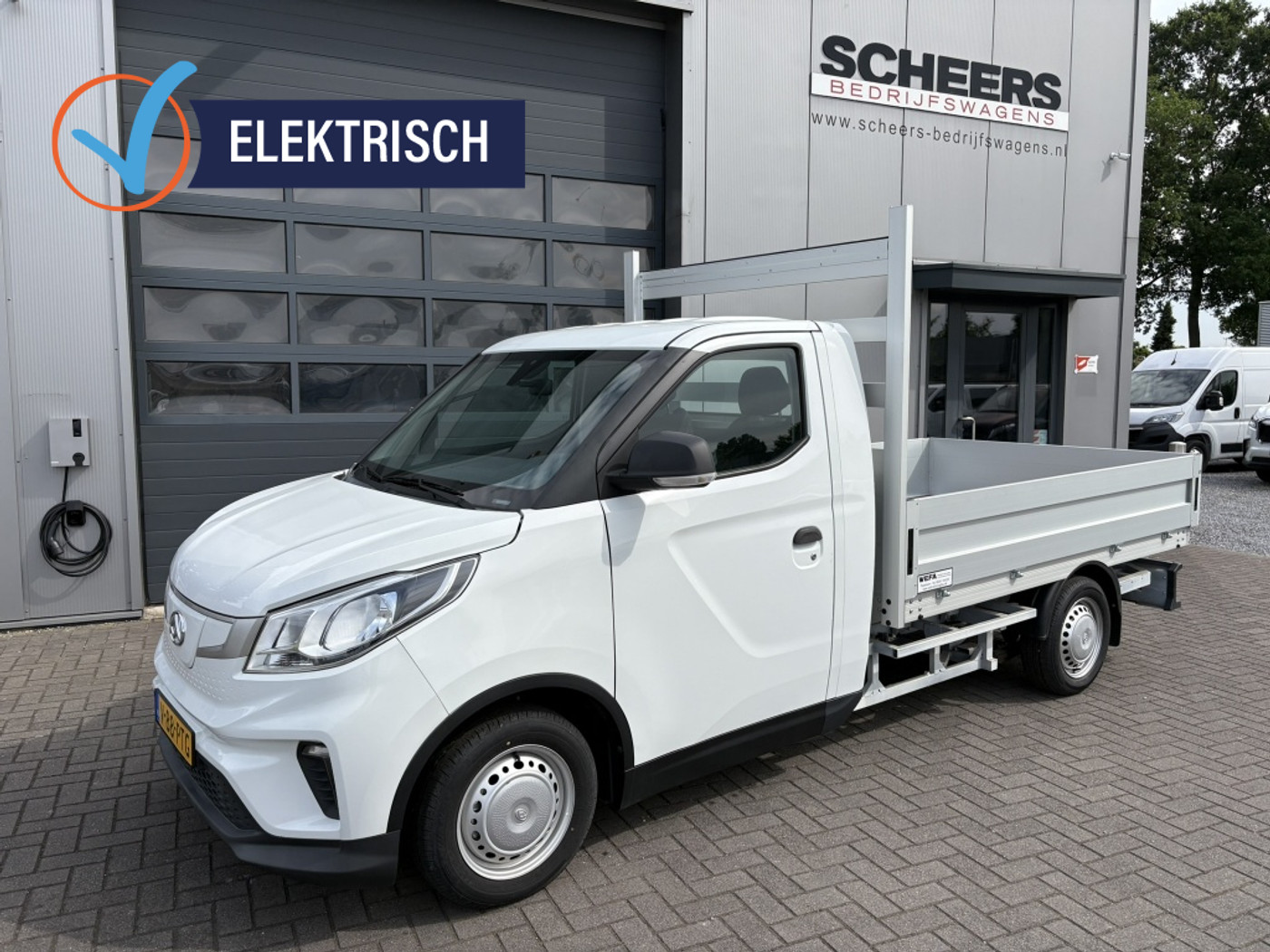Maxus Maxus E-deliver 3 50 kWh L2 open laadbak 2025 - voorkant