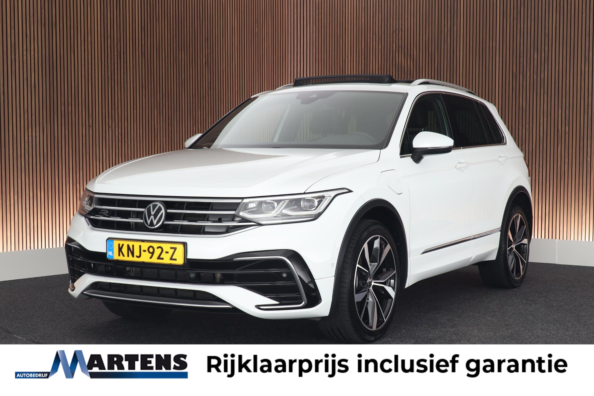 Volkswagen Tiguan 1.4 TSI 245pk DSG eHybrid R-Line Business+ 2022 - voorkant