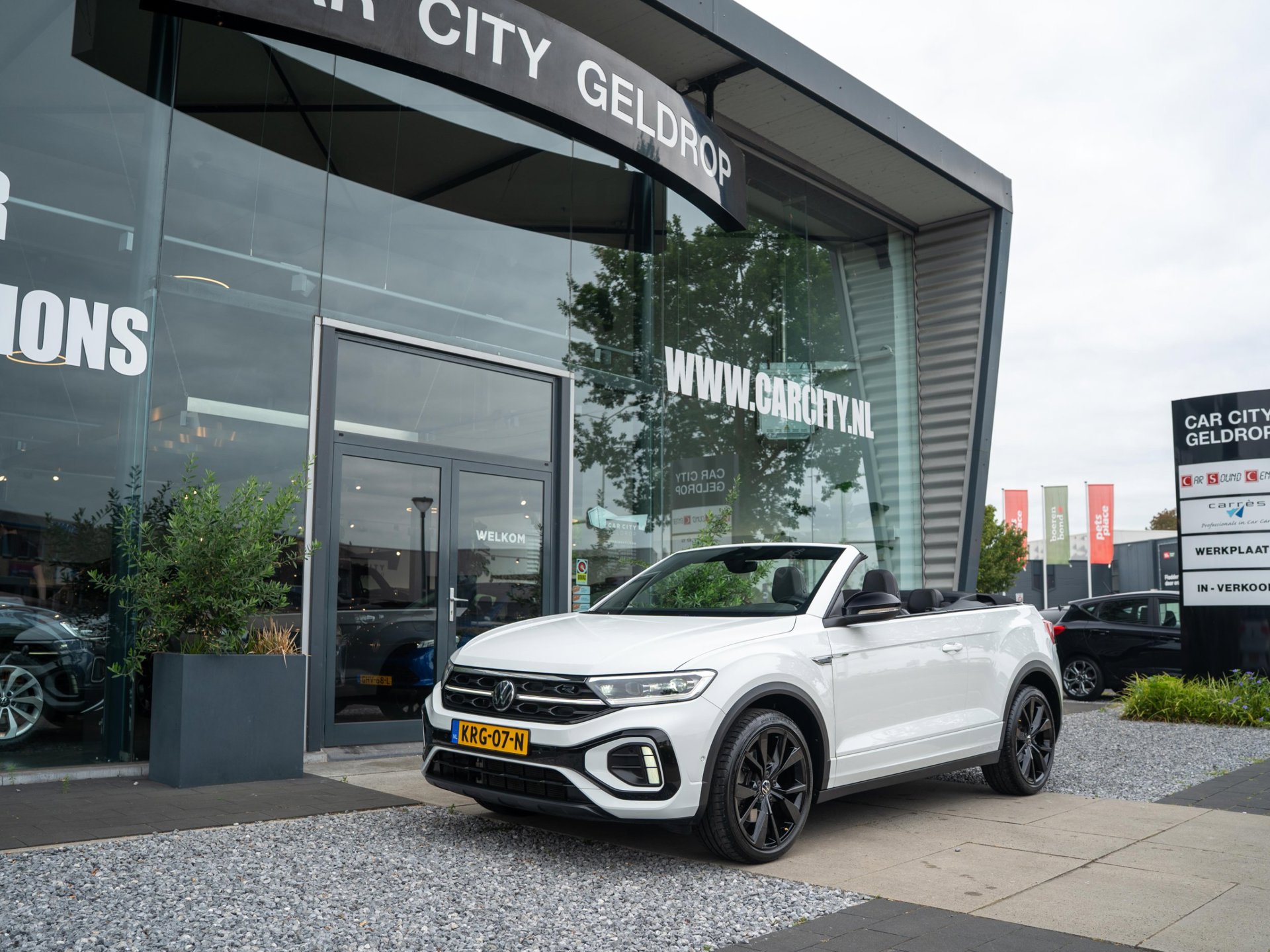 Foto van Volkswagen T-roc Cabrio
