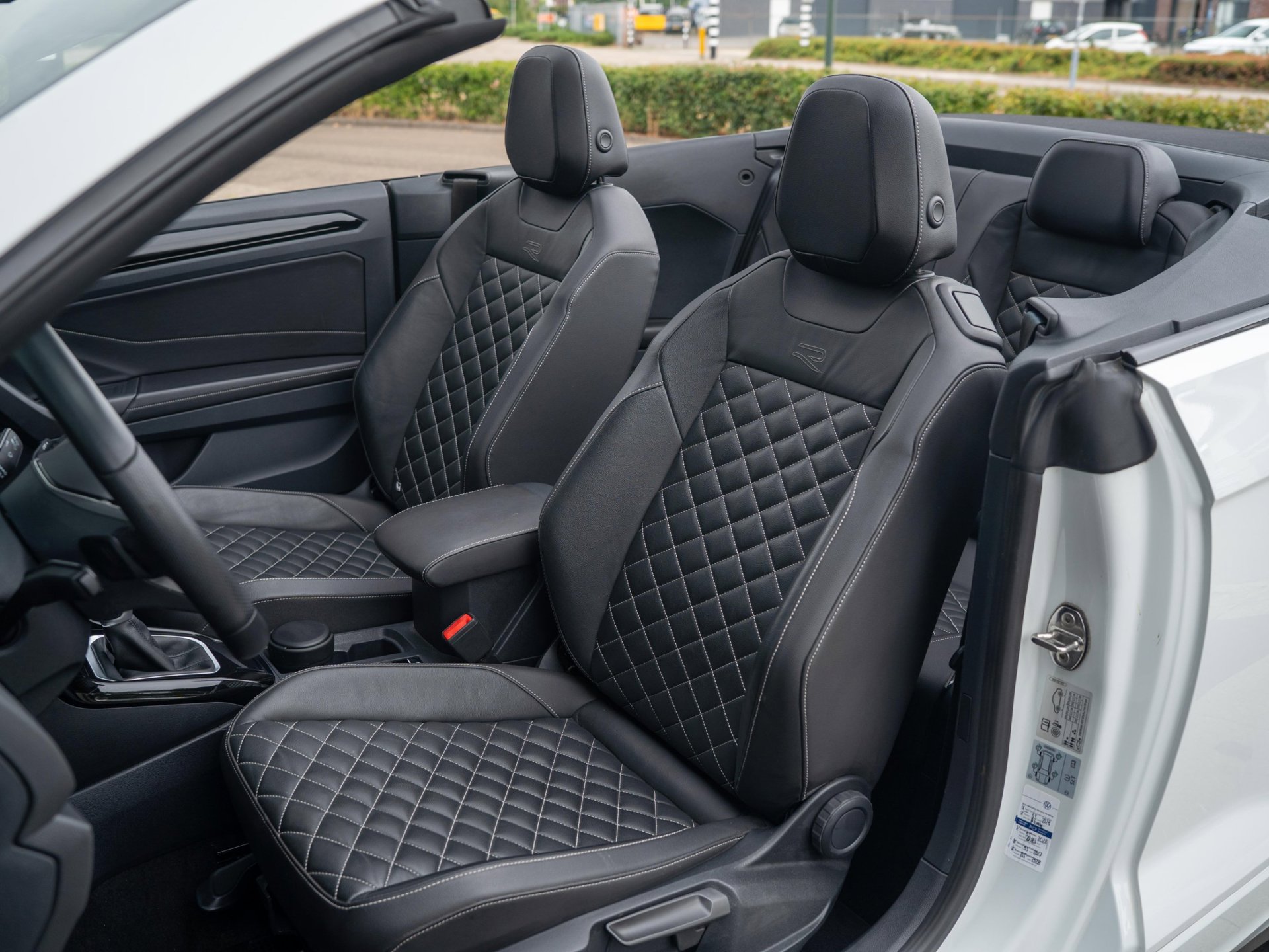 Foto van Volkswagen T-roc Cabrio