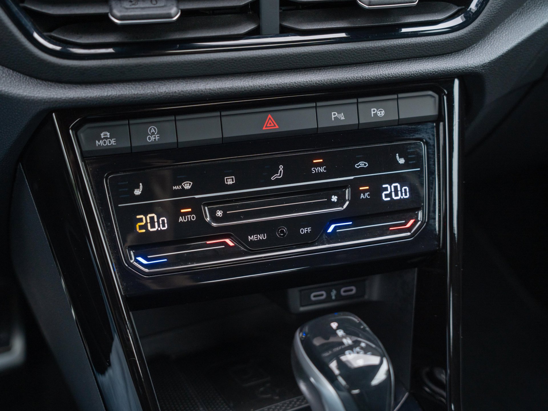 Foto van Volkswagen T-roc Cabrio