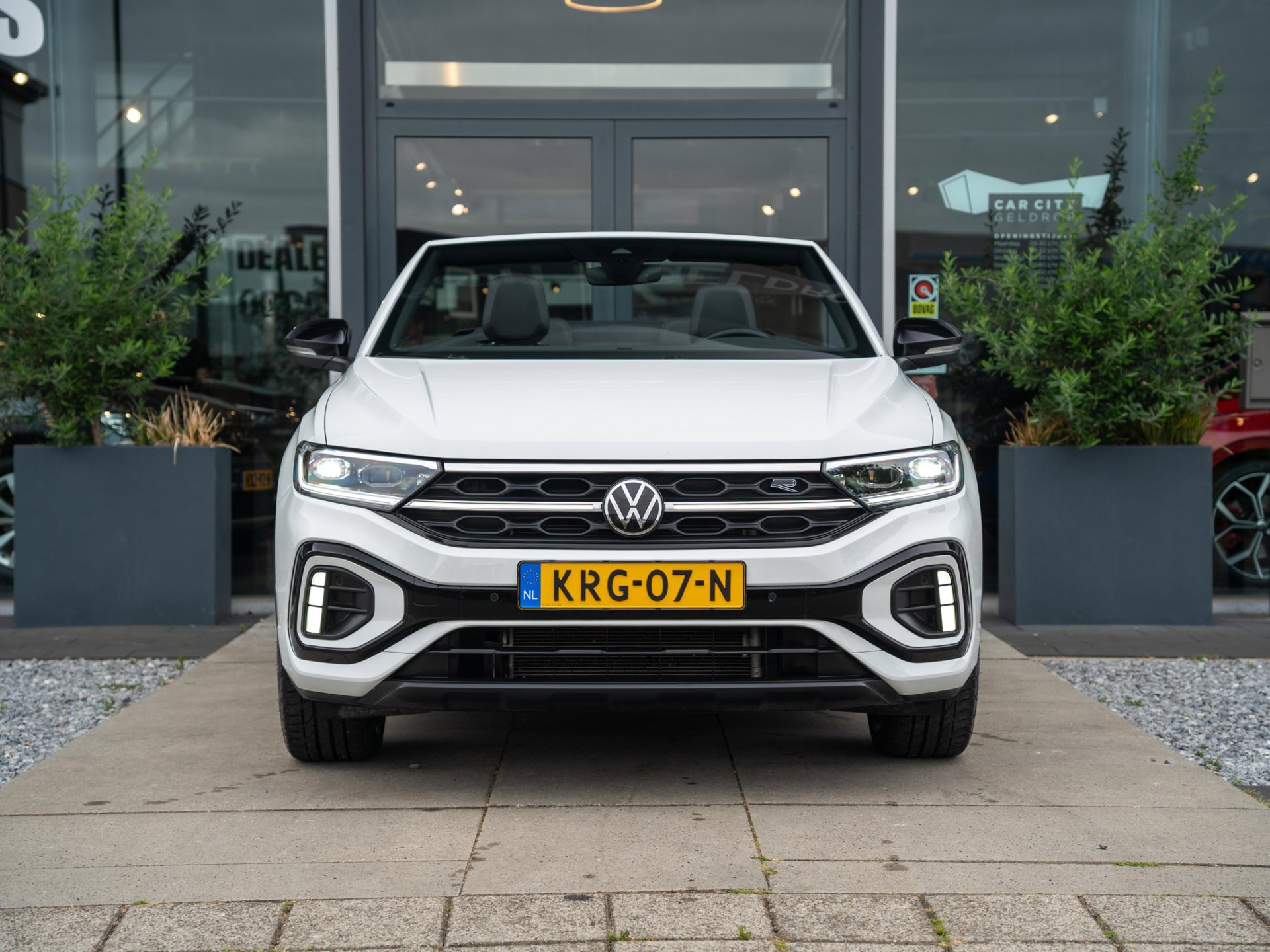 Foto van Volkswagen T-roc Cabrio
