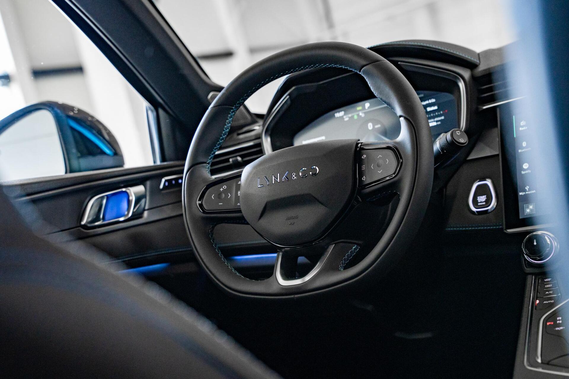 Foto van Lynk&co LYNK & Co 01