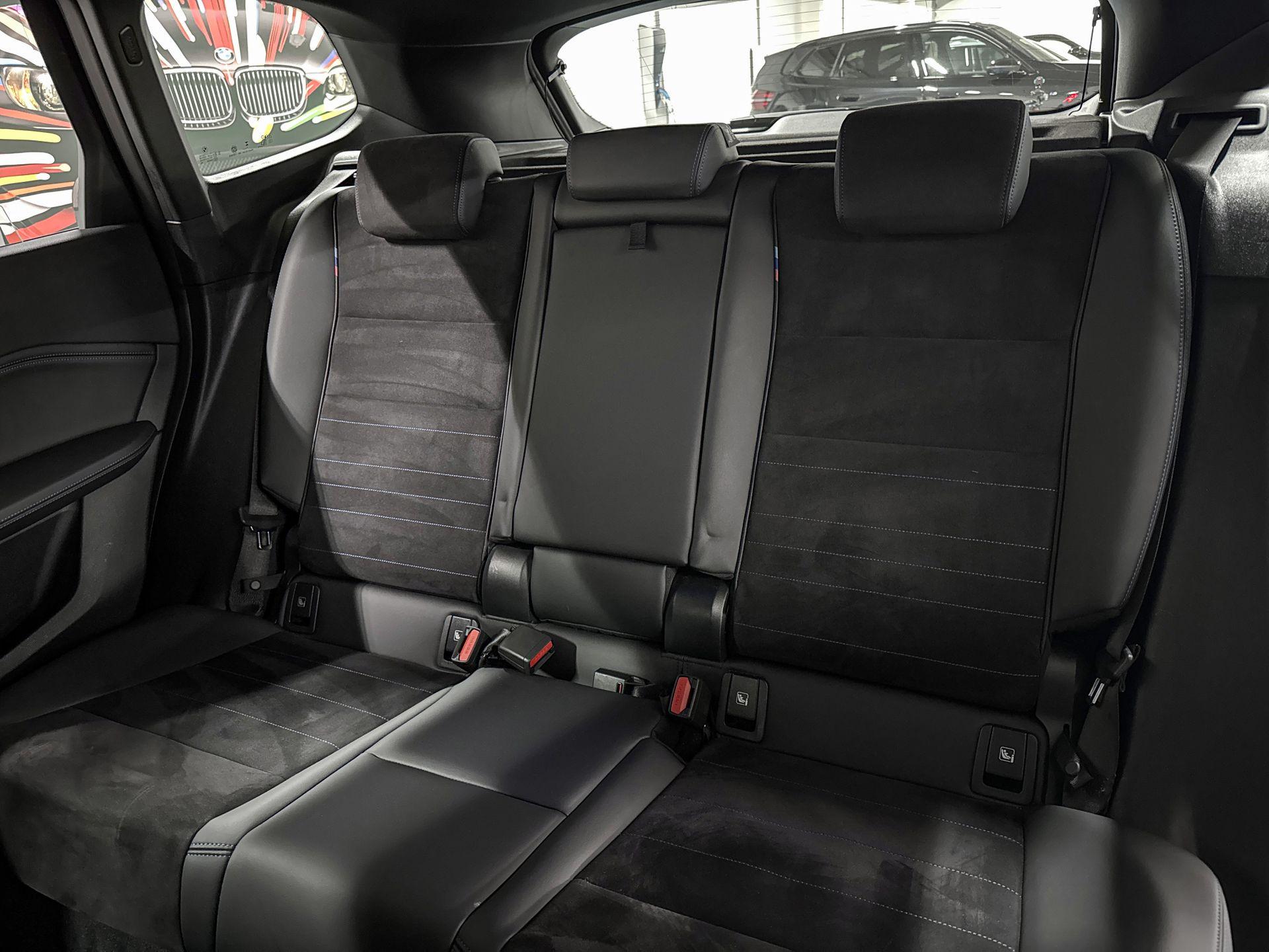 Foto van BMW Ix1