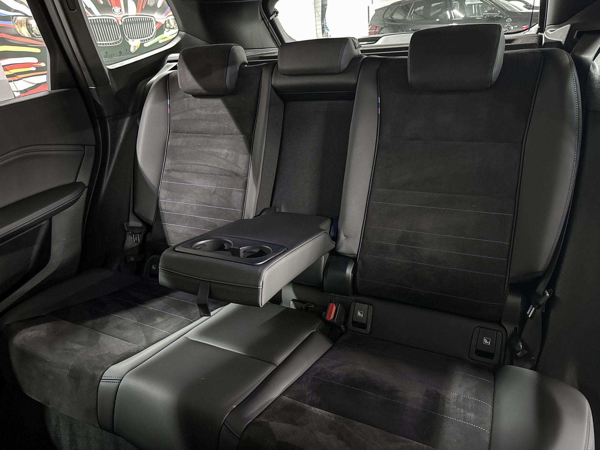 Foto van BMW Ix1