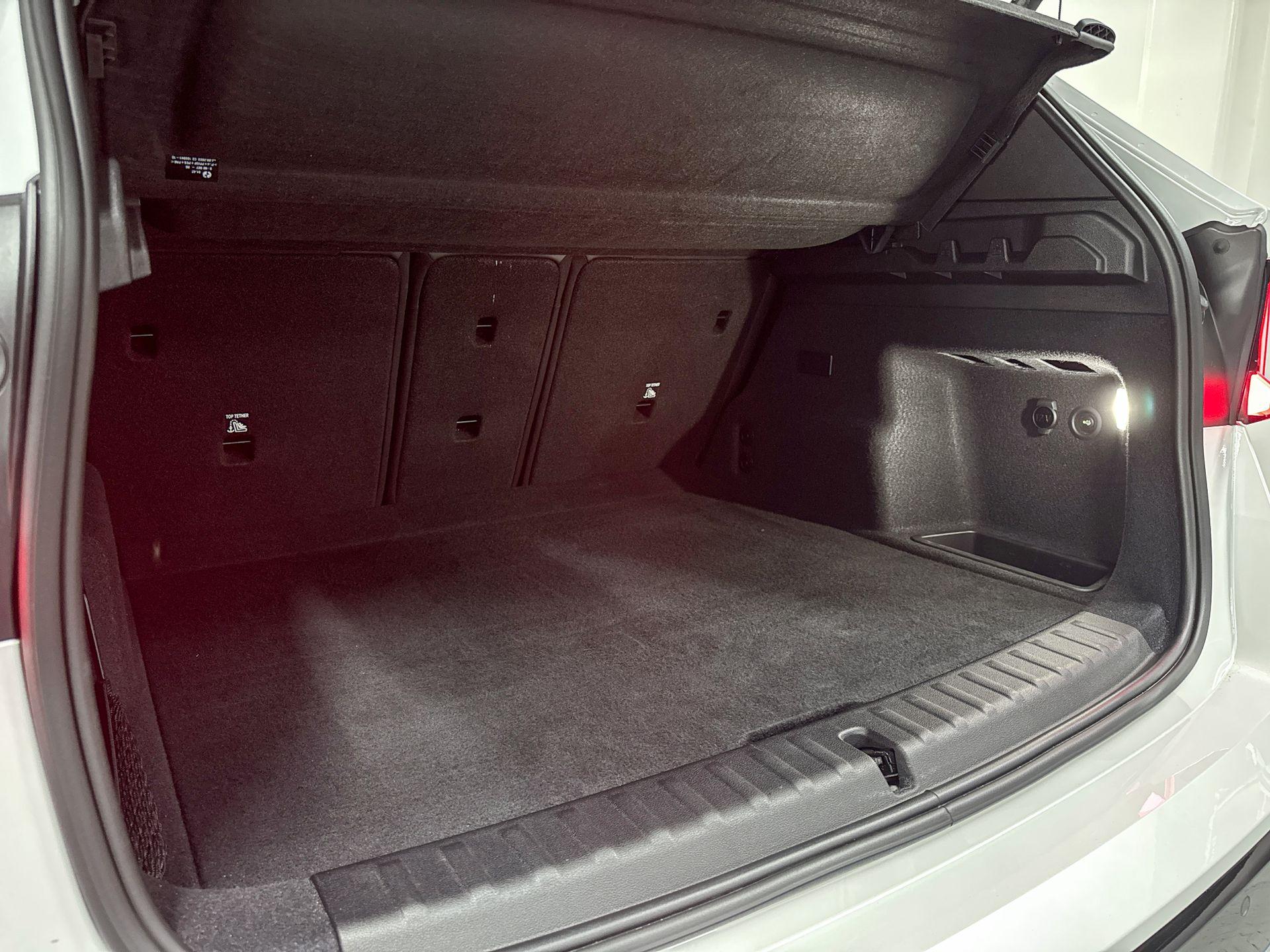 Foto van BMW Ix1