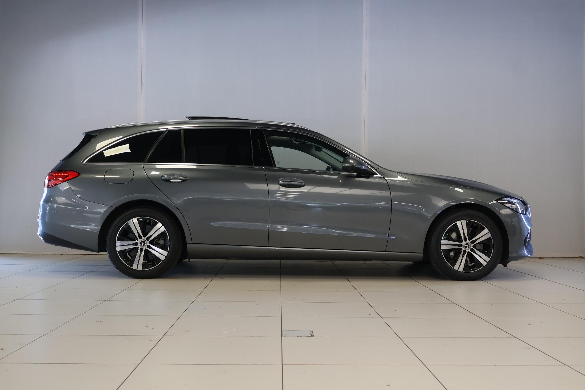 Foto van Mercedes-Benz C 300 E