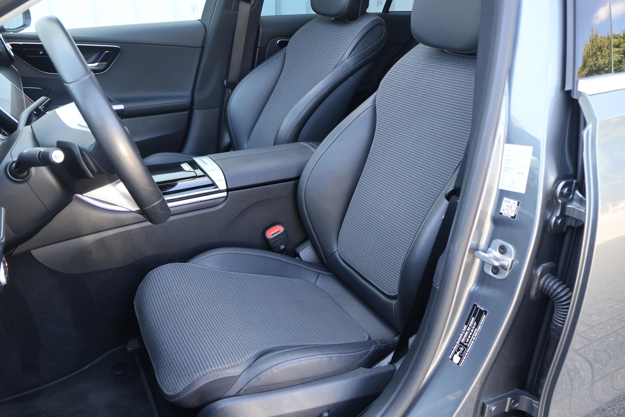 Foto van Mercedes-Benz C 300 E