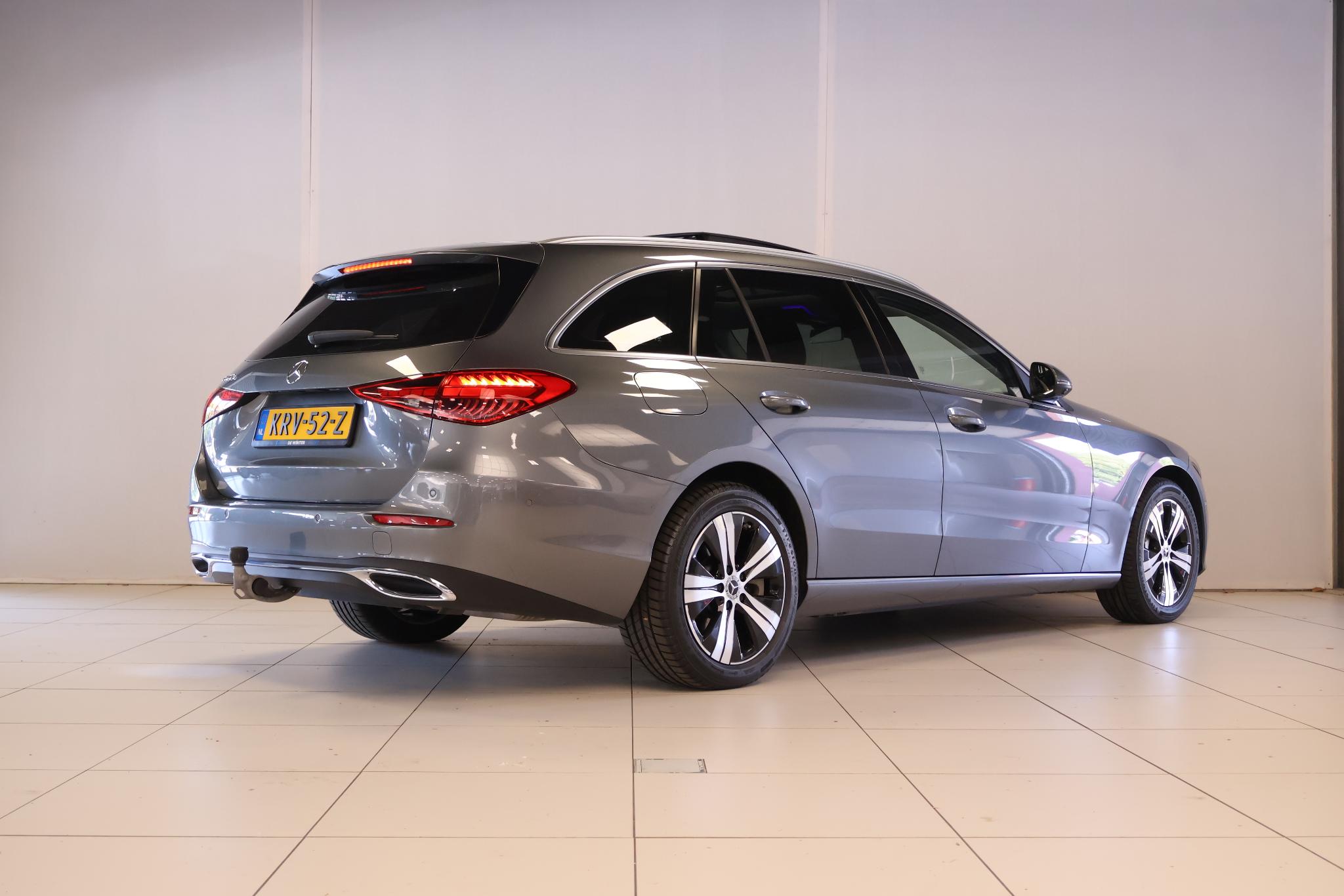 Foto van Mercedes-Benz C 300 E