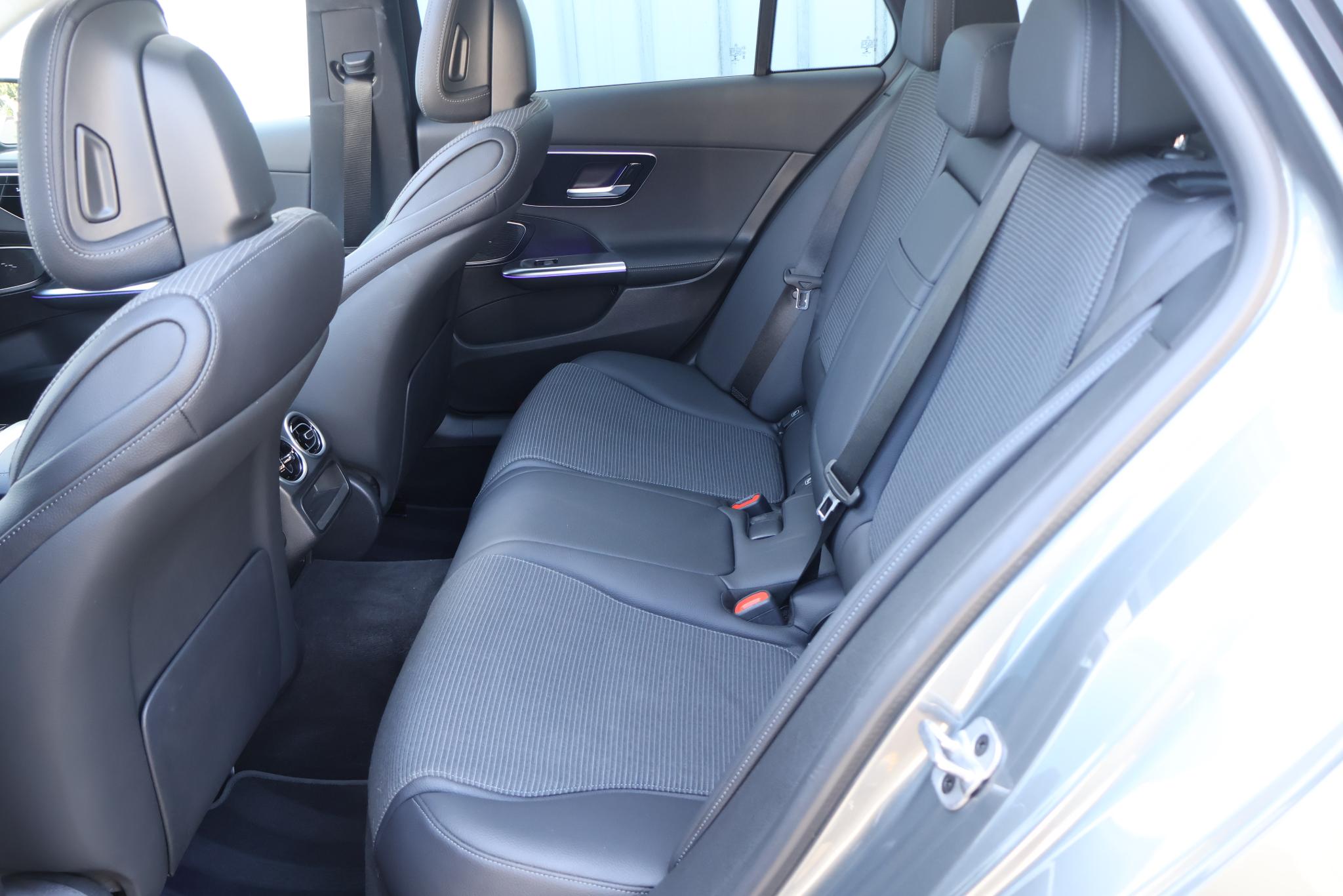 Foto van Mercedes-Benz C 300 E