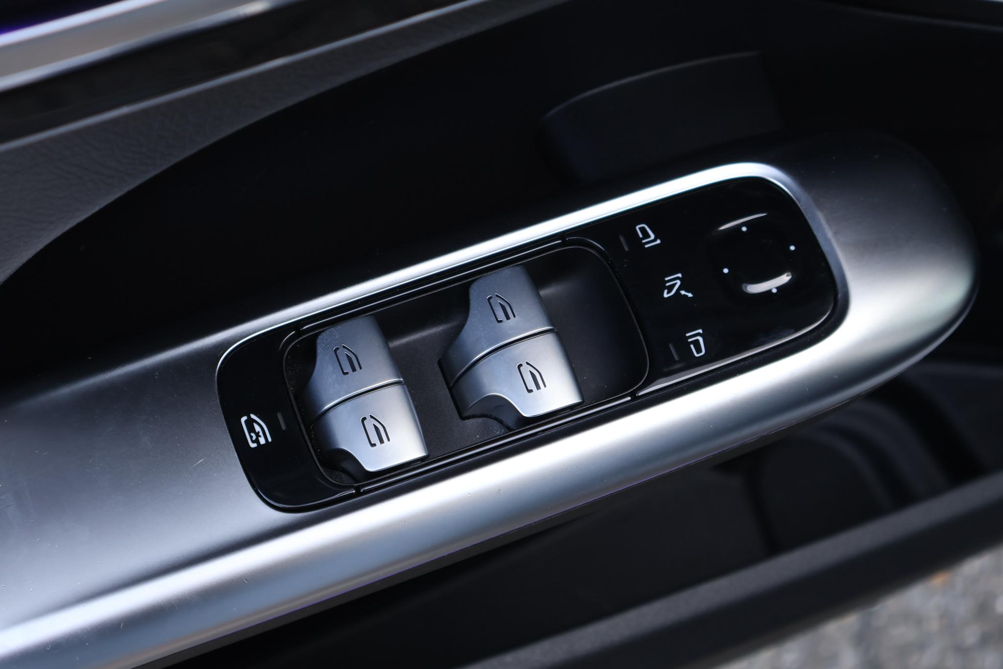 Foto van Mercedes-Benz C 300 E