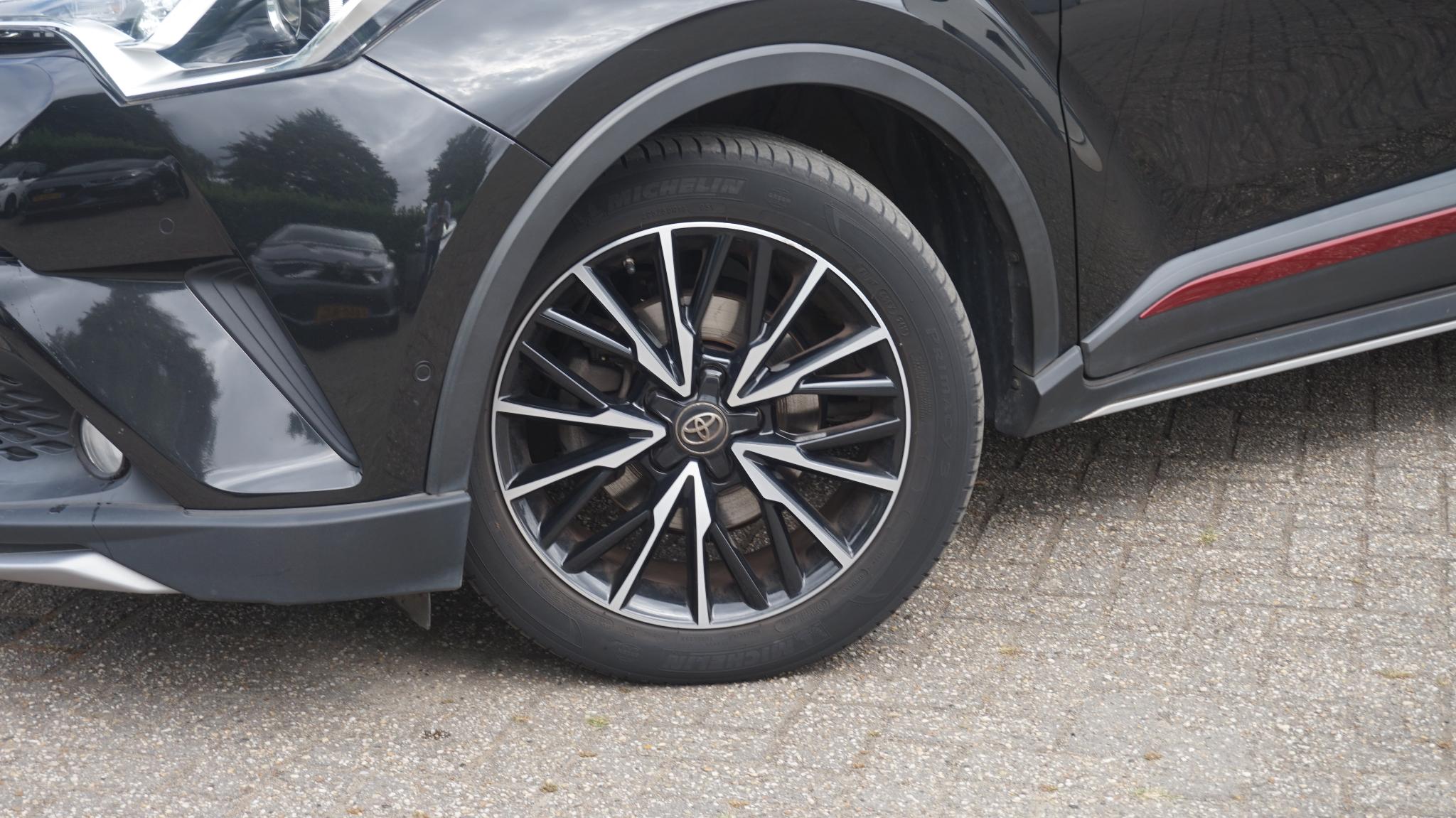 Foto van Toyota C-hr