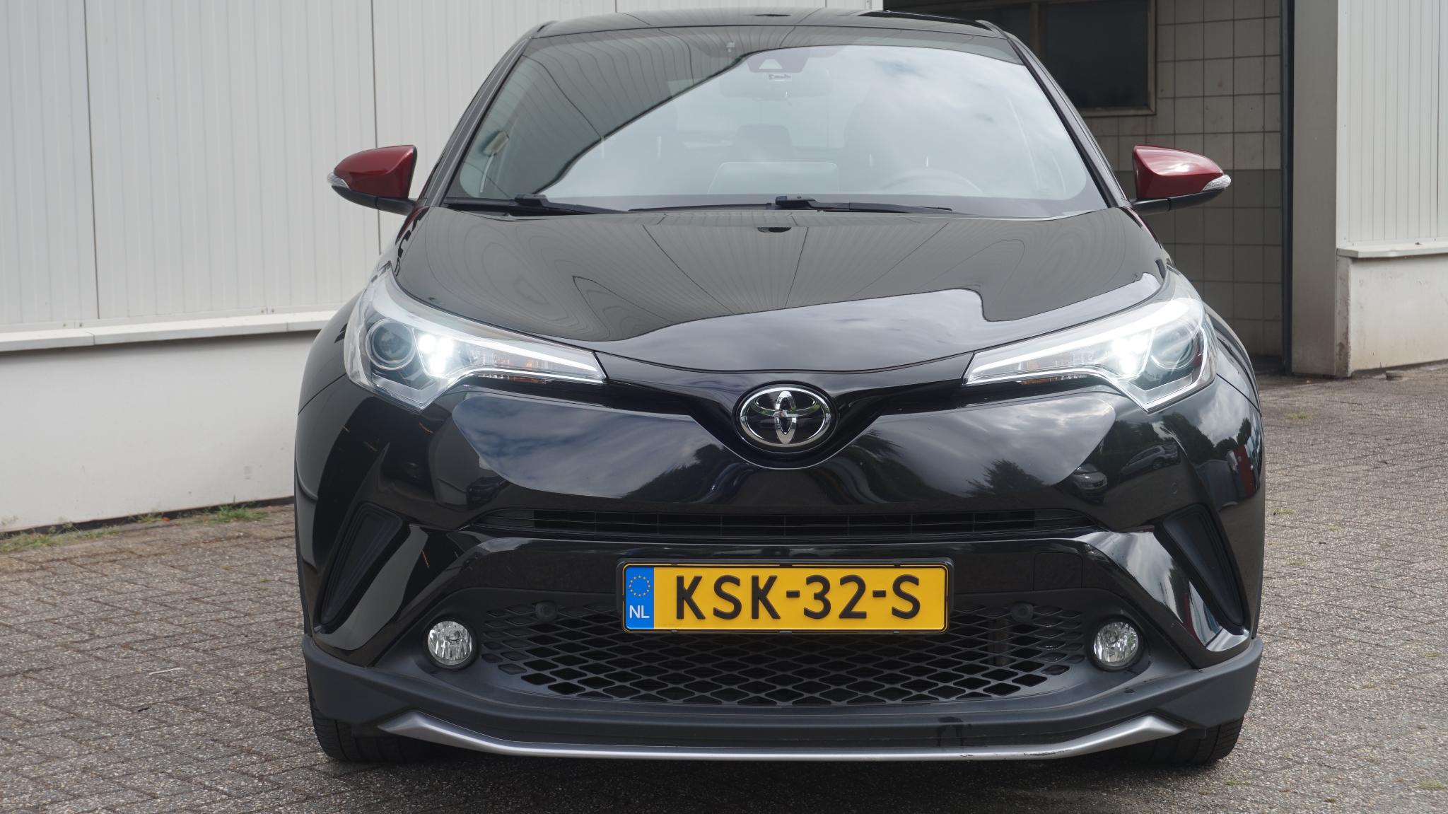 Foto van Toyota C-hr