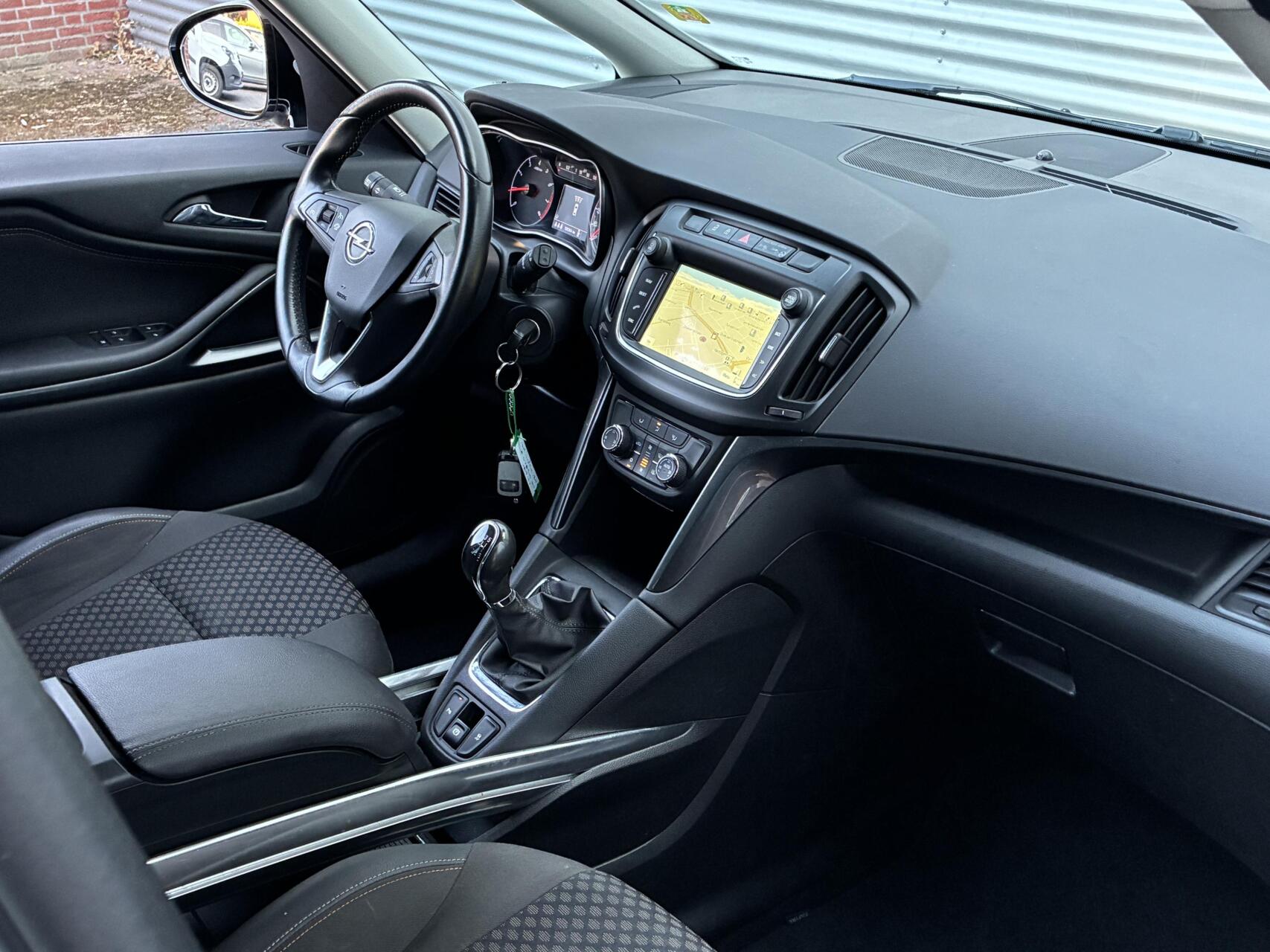 Foto van Opel Zafira