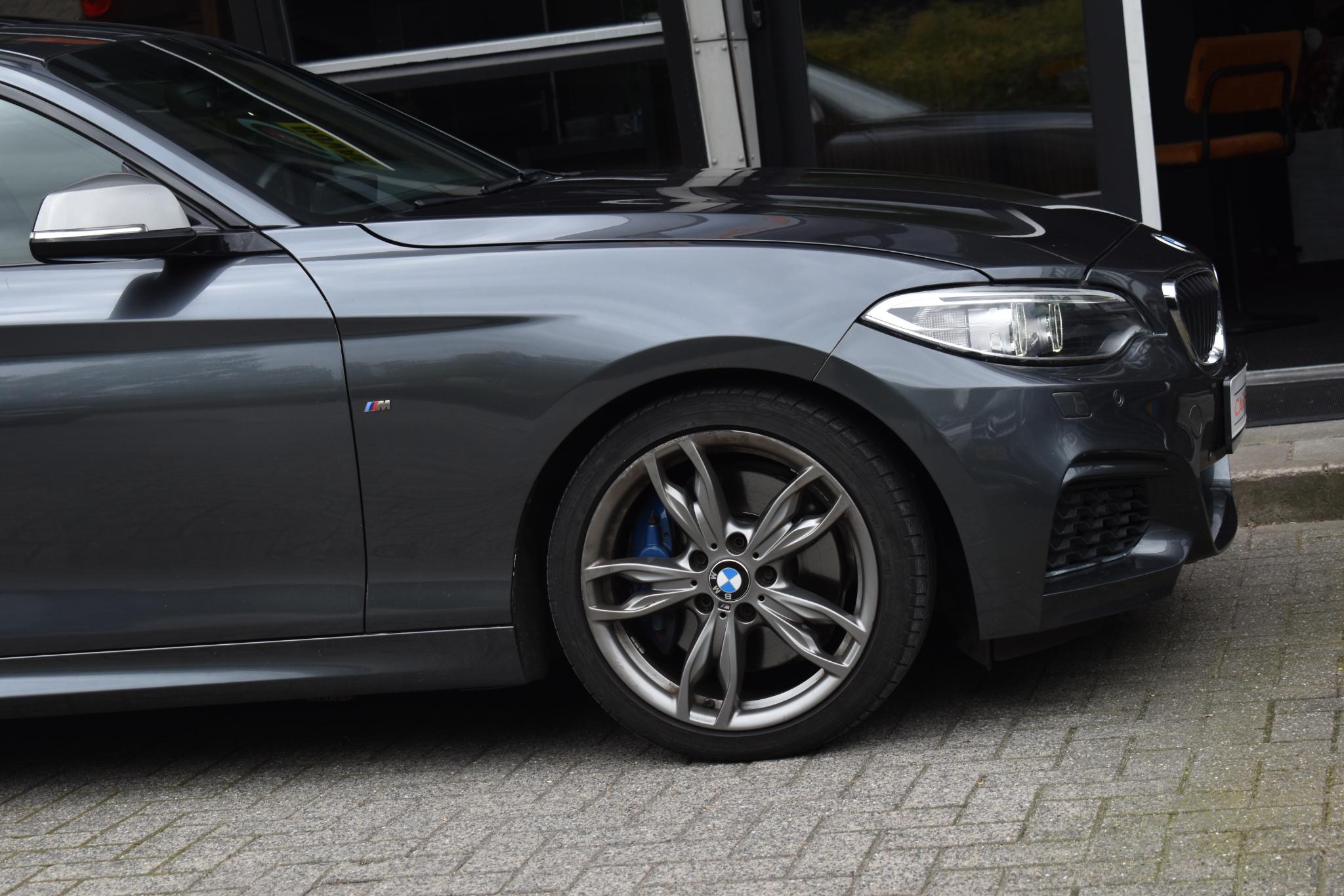 Foto van BMW M235i