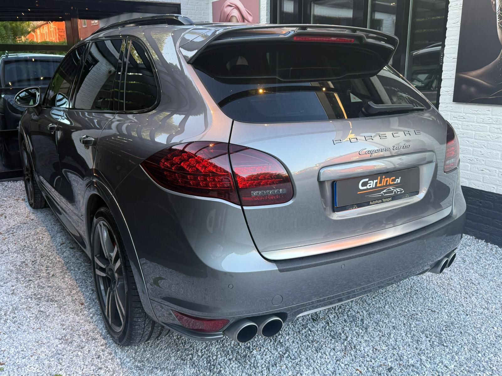 Foto van Porsche Cayenne Turbo