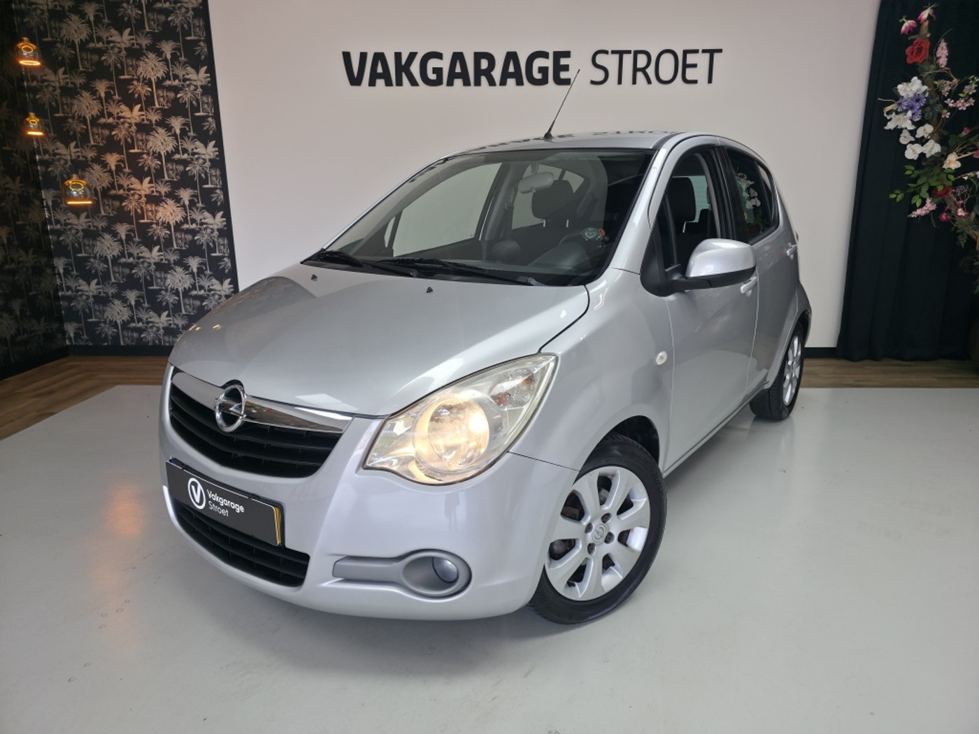 Opel Agila 1.0 Enjoy | nw.koppeling | ac | LMV | jaarbeurt | hoge zit 2009 - voorkant