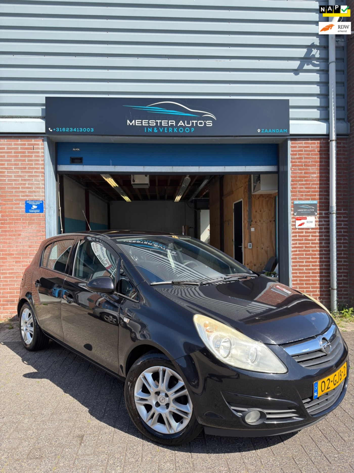 Opel Corsa 1.4-16V Cosmo PARKEERSENSOR/AIRCO/DEALER ONDERHOUEND 2008 - voorkant