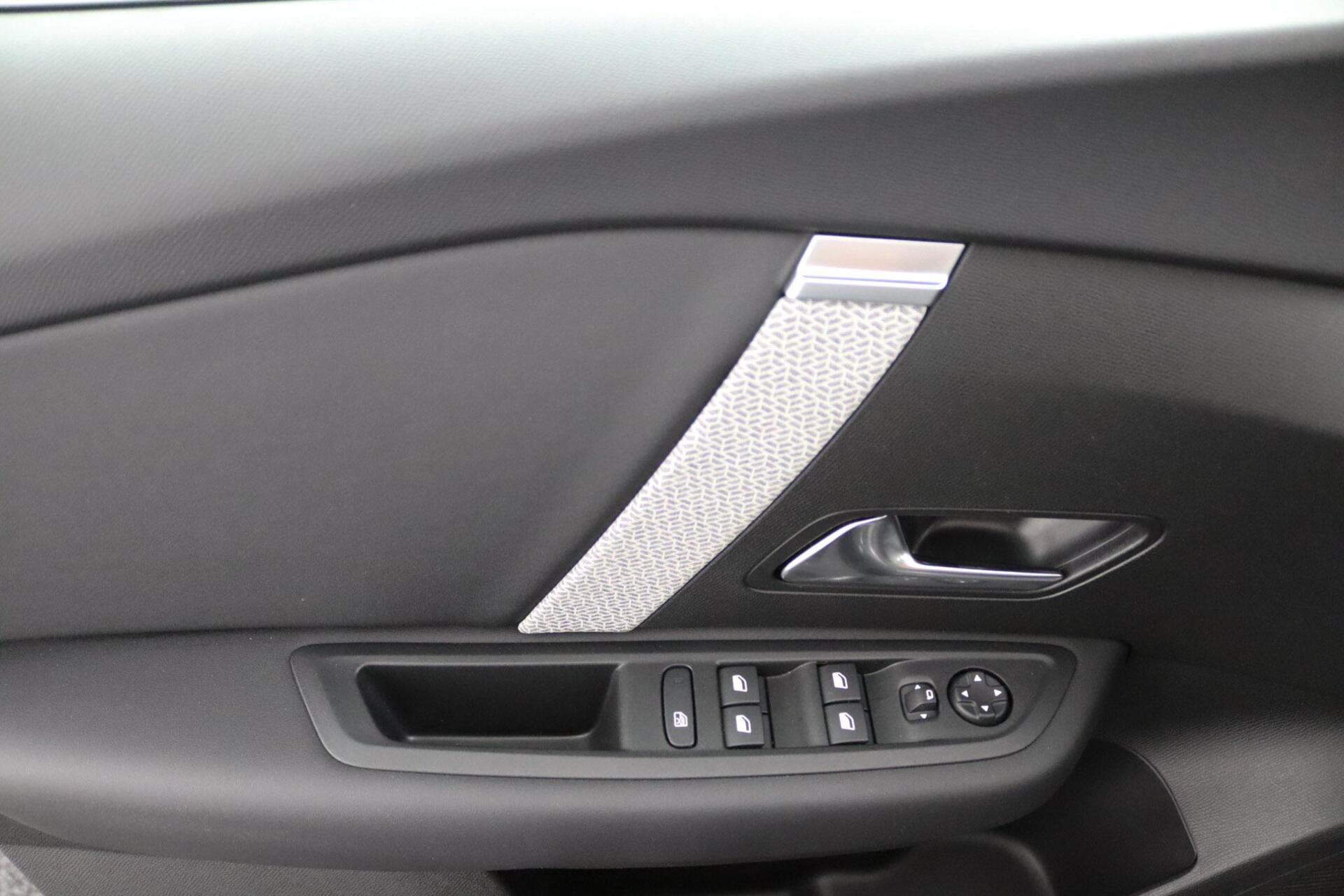 Foto van Citroen E-c4