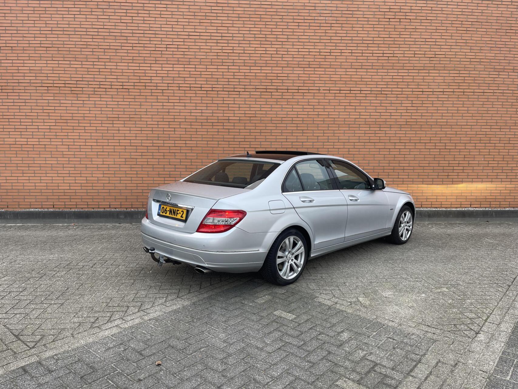 Foto van Mercedes-Benz C 350