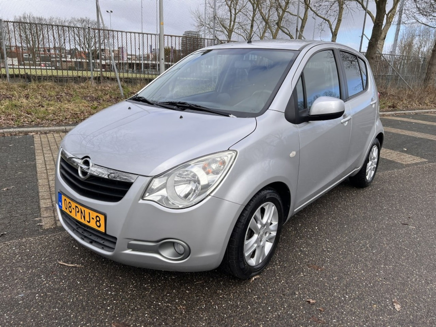Opel Agila 1.2 Edition 2011 - voorkant