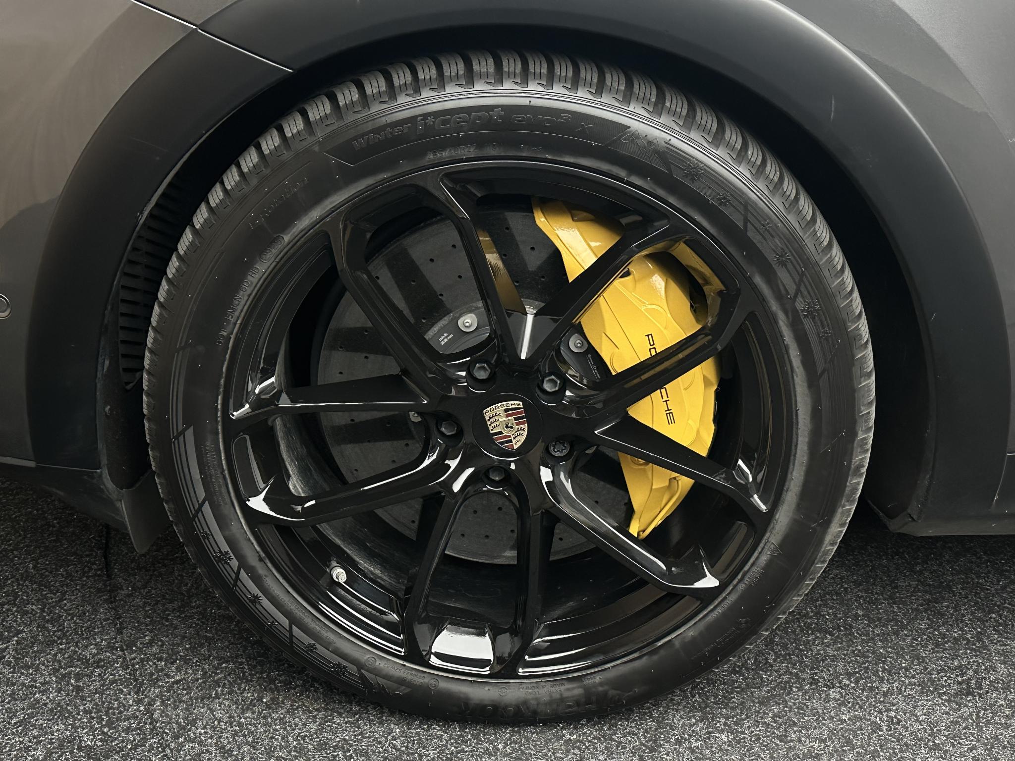 Foto van Porsche Cayenne Turbo E-hybrid