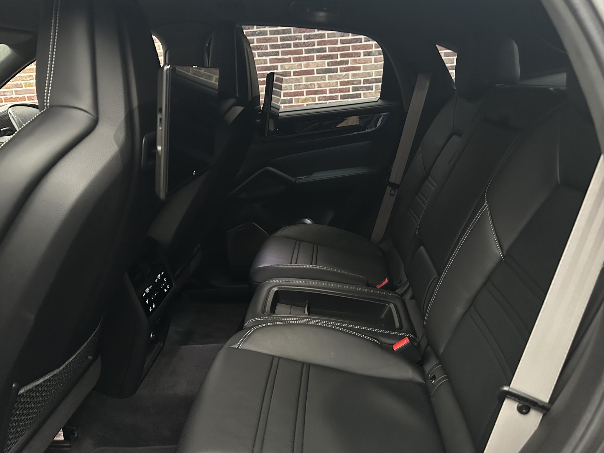 Foto van Porsche Cayenne Turbo E-hybrid