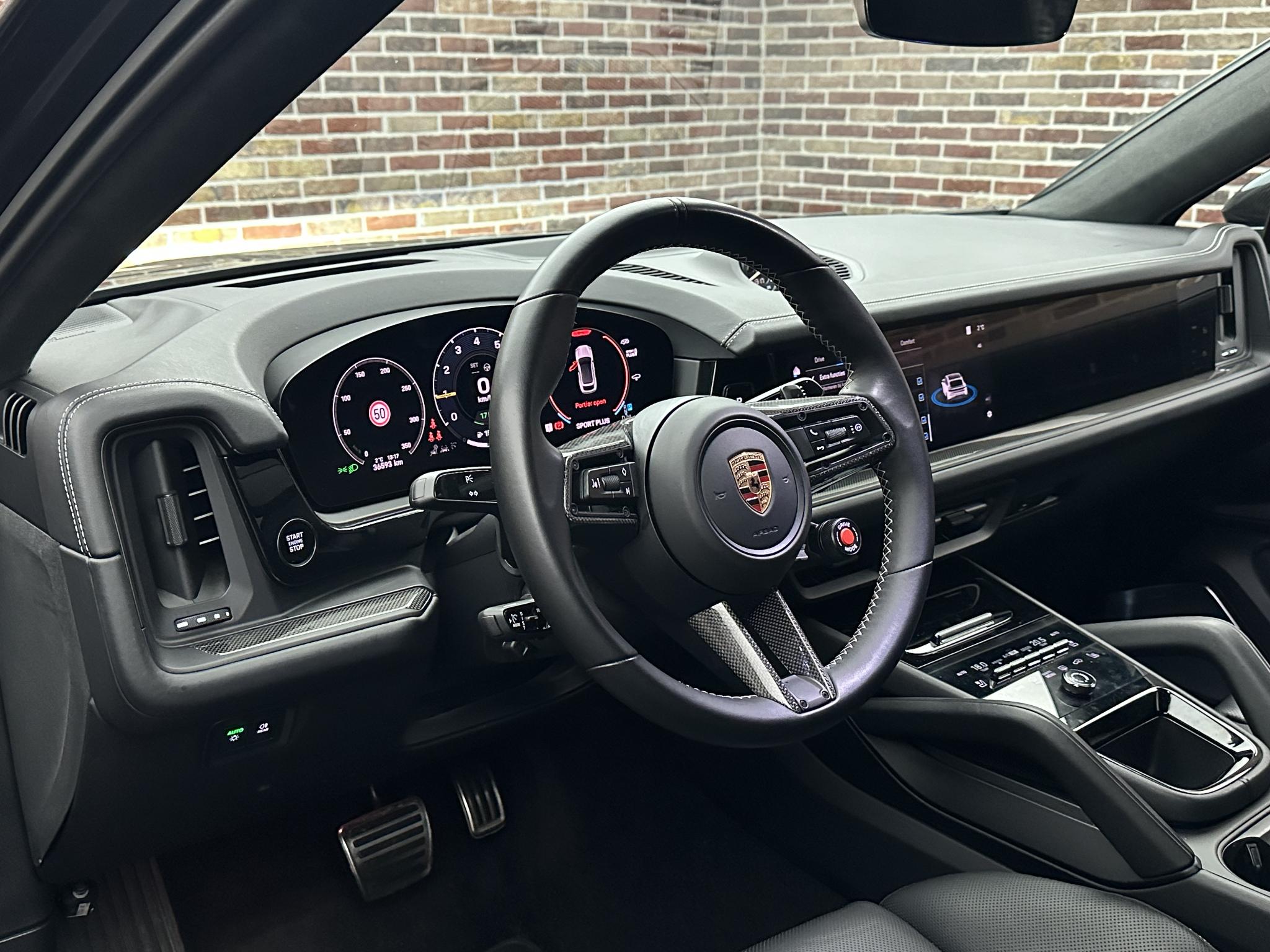 Foto van Porsche Cayenne Turbo E-hybrid