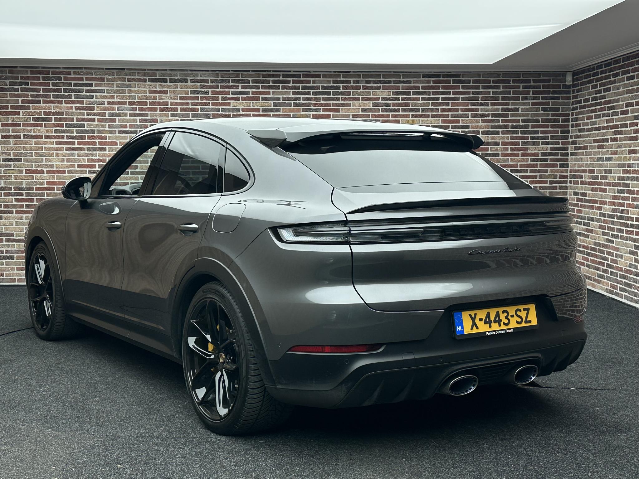 Foto van Porsche Cayenne Turbo E-hybrid