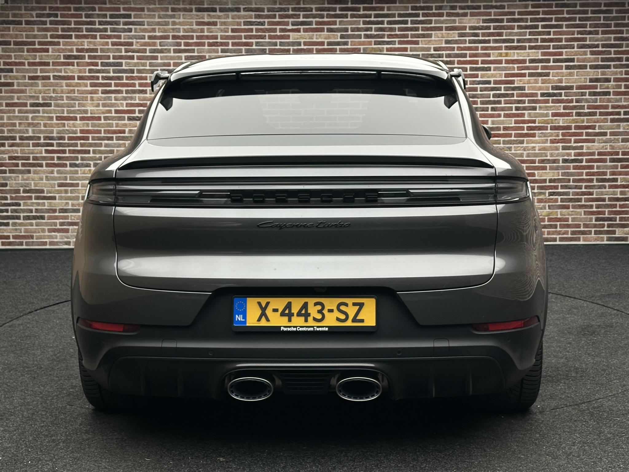 Foto van Porsche Cayenne Turbo E-hybrid