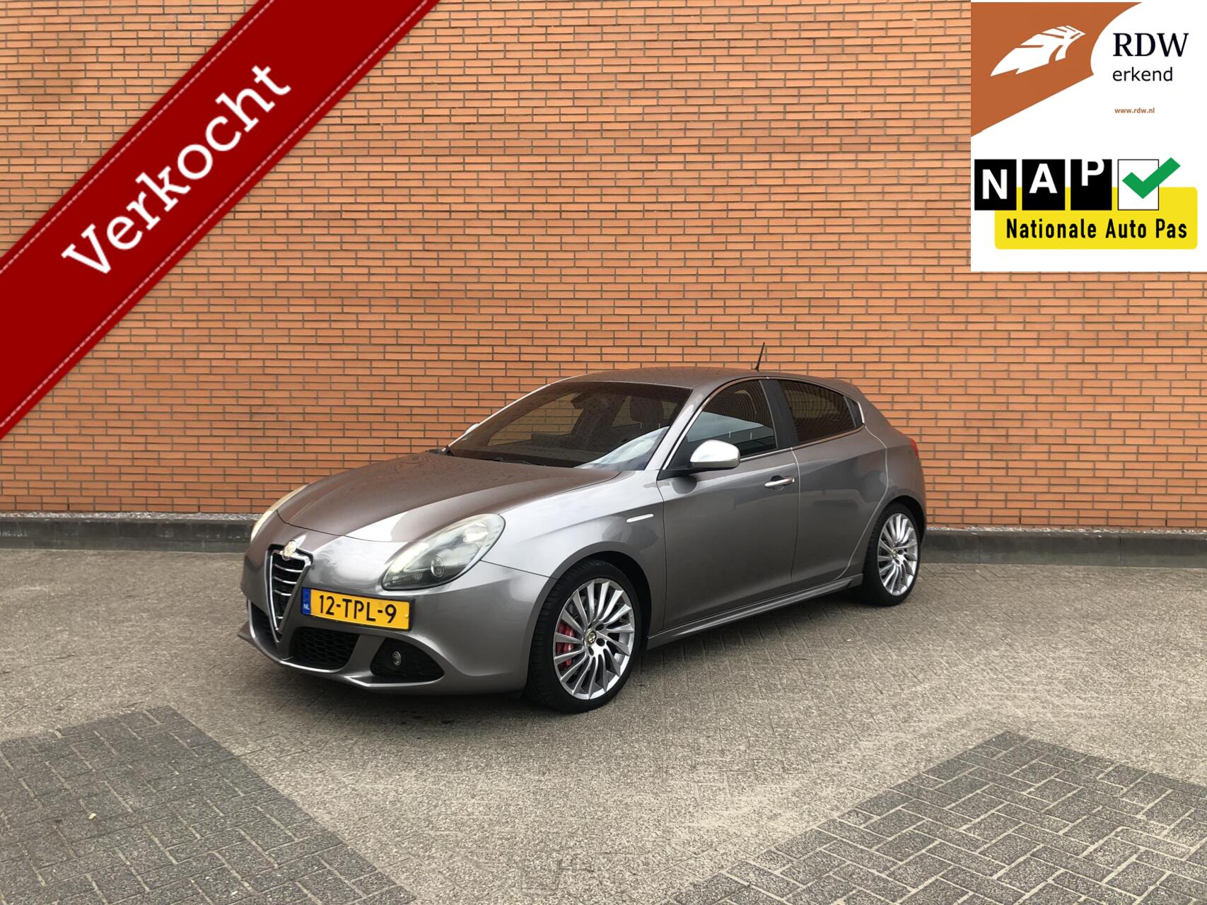 Alfa Romeo Alfa Giulietta 1.4 T Distinctive 2012 177DKM | NAP | 2012 - voorkant