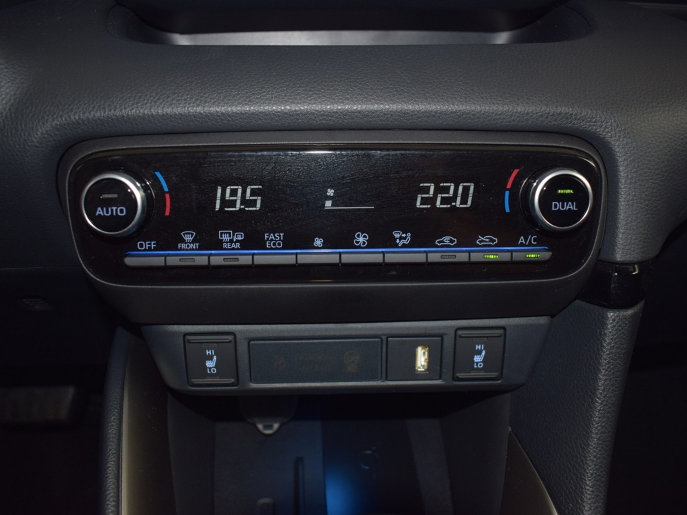 Foto van Mazda Mazda2 Hybrid